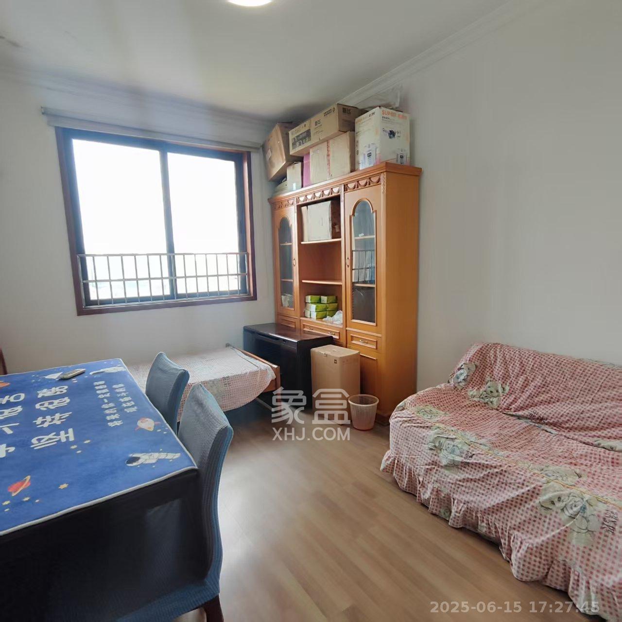 上海城小区 3室2厅2卫 2500.0元/月 上海城小区 3室2厅2卫 2500.0元/月室内图