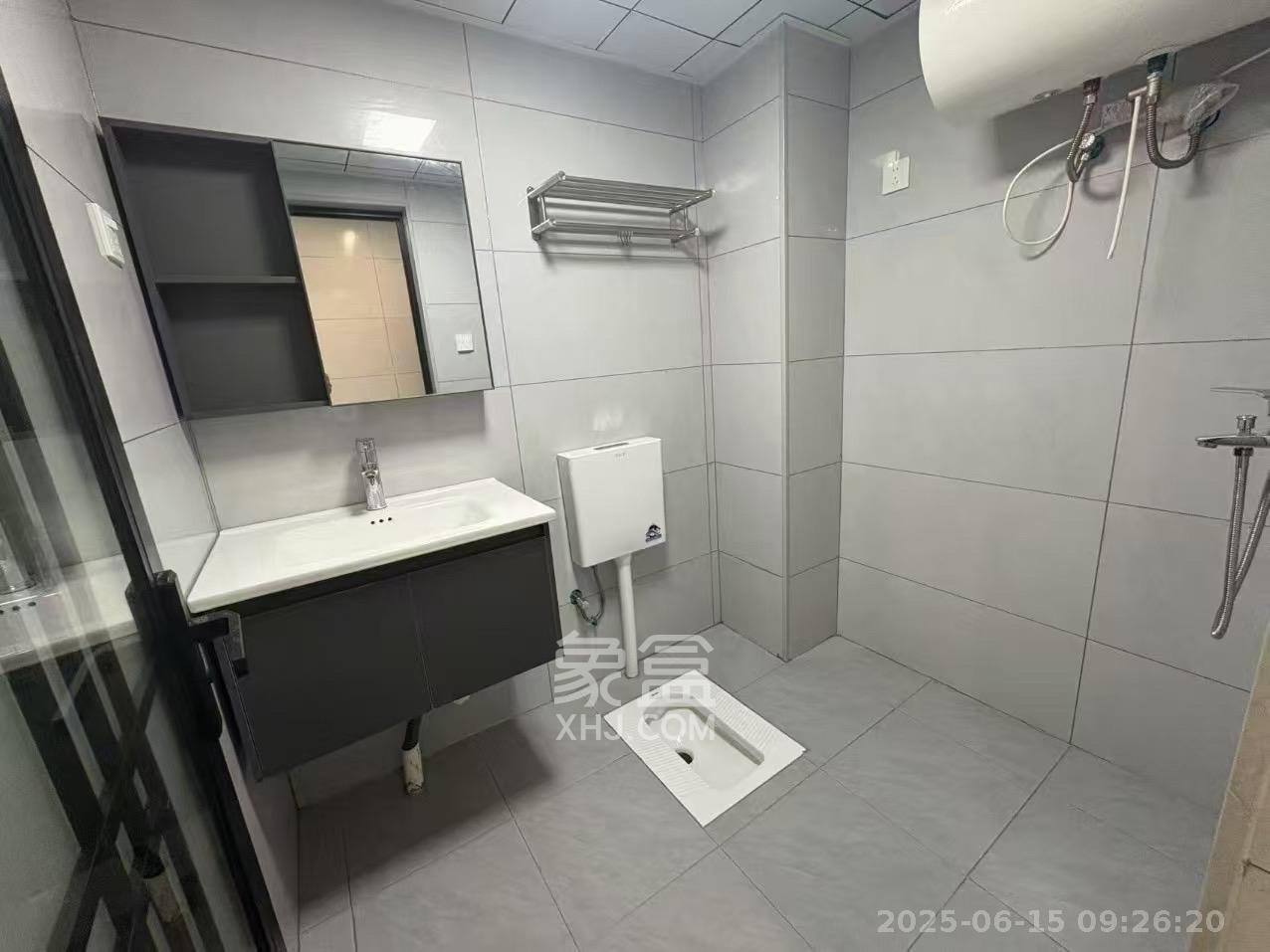 嘉裕大厦  1室1厅1卫   1600.00元/月室内图