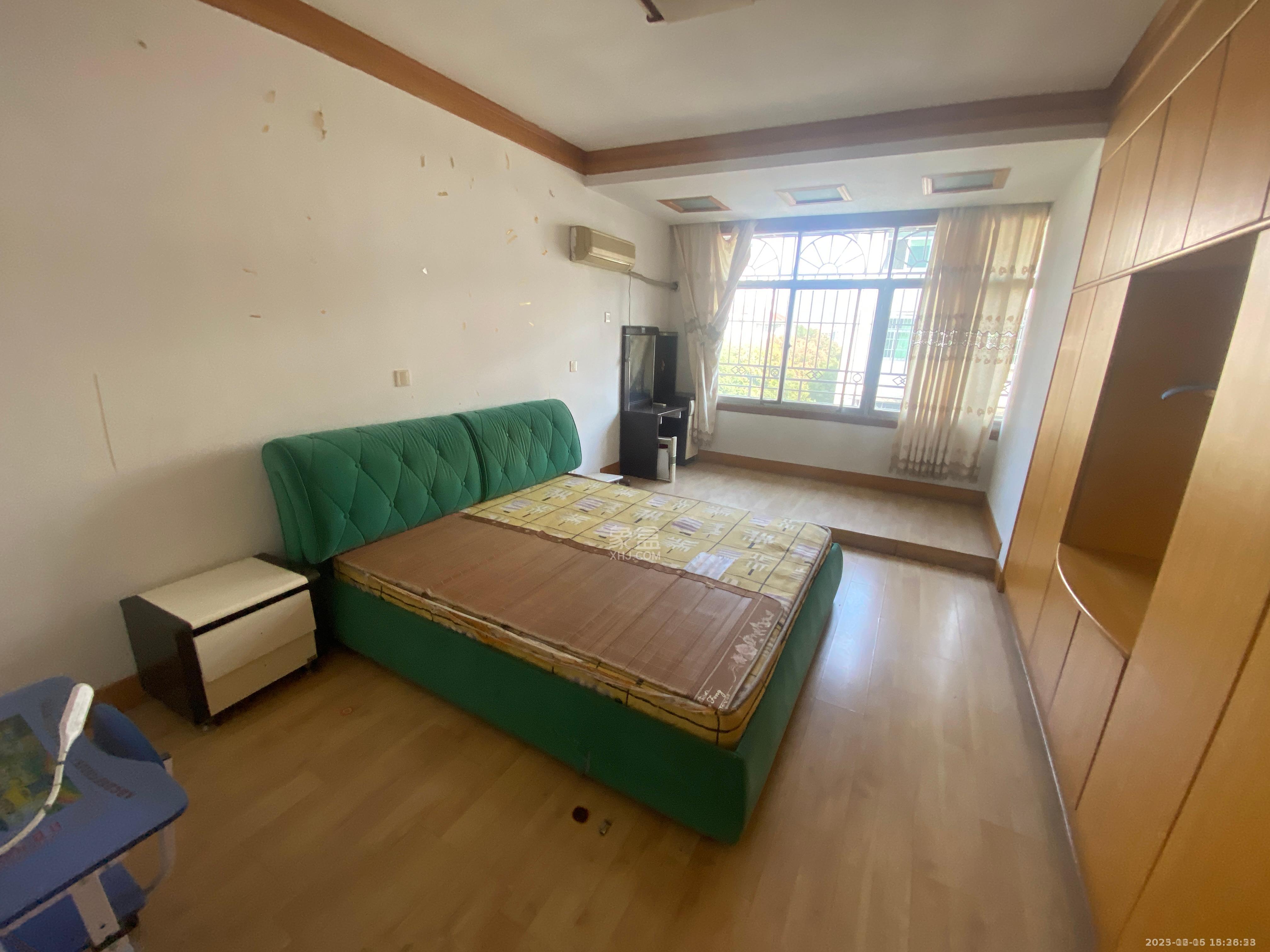 富绅花园 3室2厅1卫 900.0元/月 富绅花园 3室2厅1卫 900.0元/月室内图