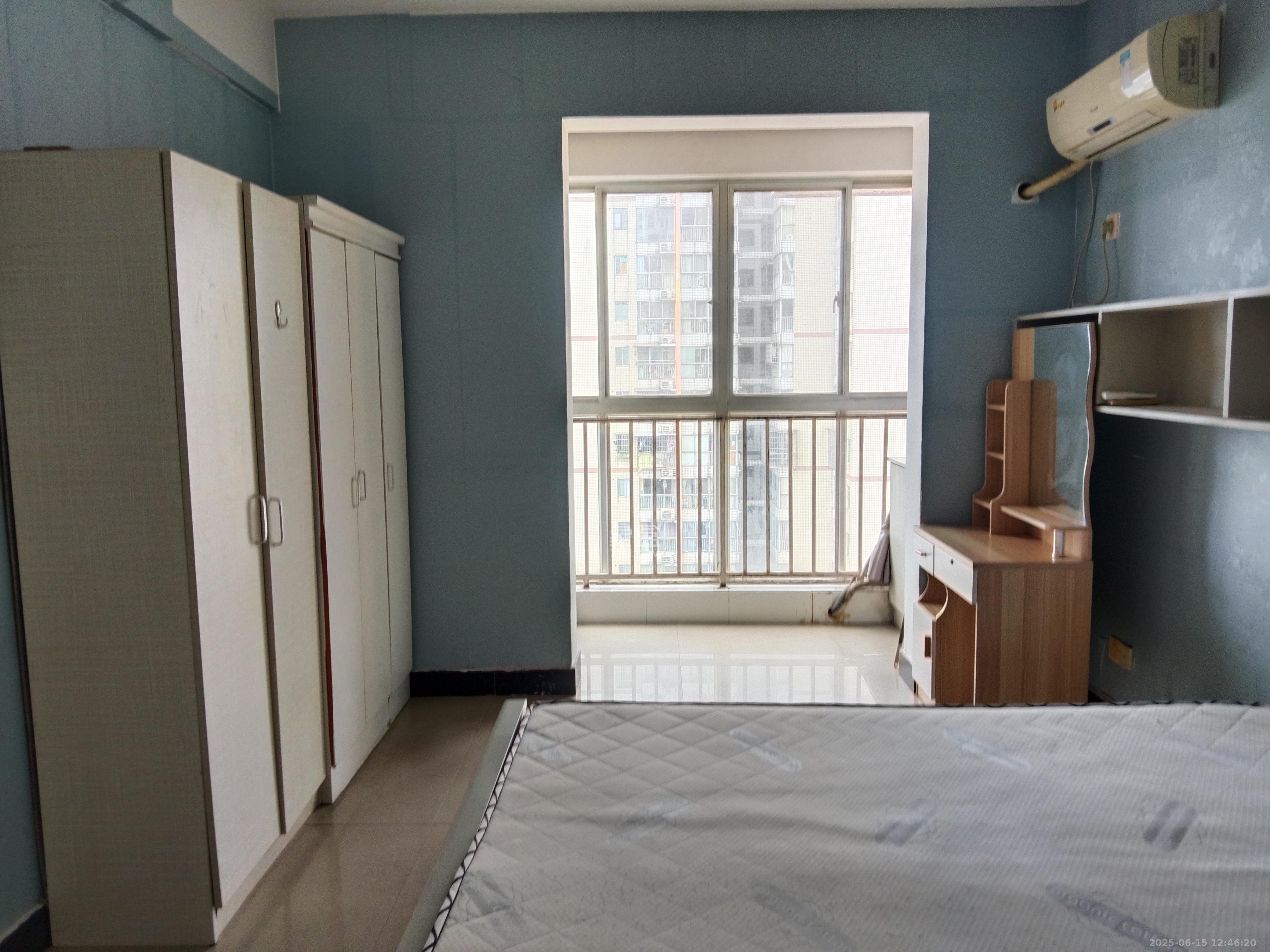 东方新世界 2室2厅1卫 2200.0元/月 东方新世界 2室2厅1卫 2200.0元/月室内图