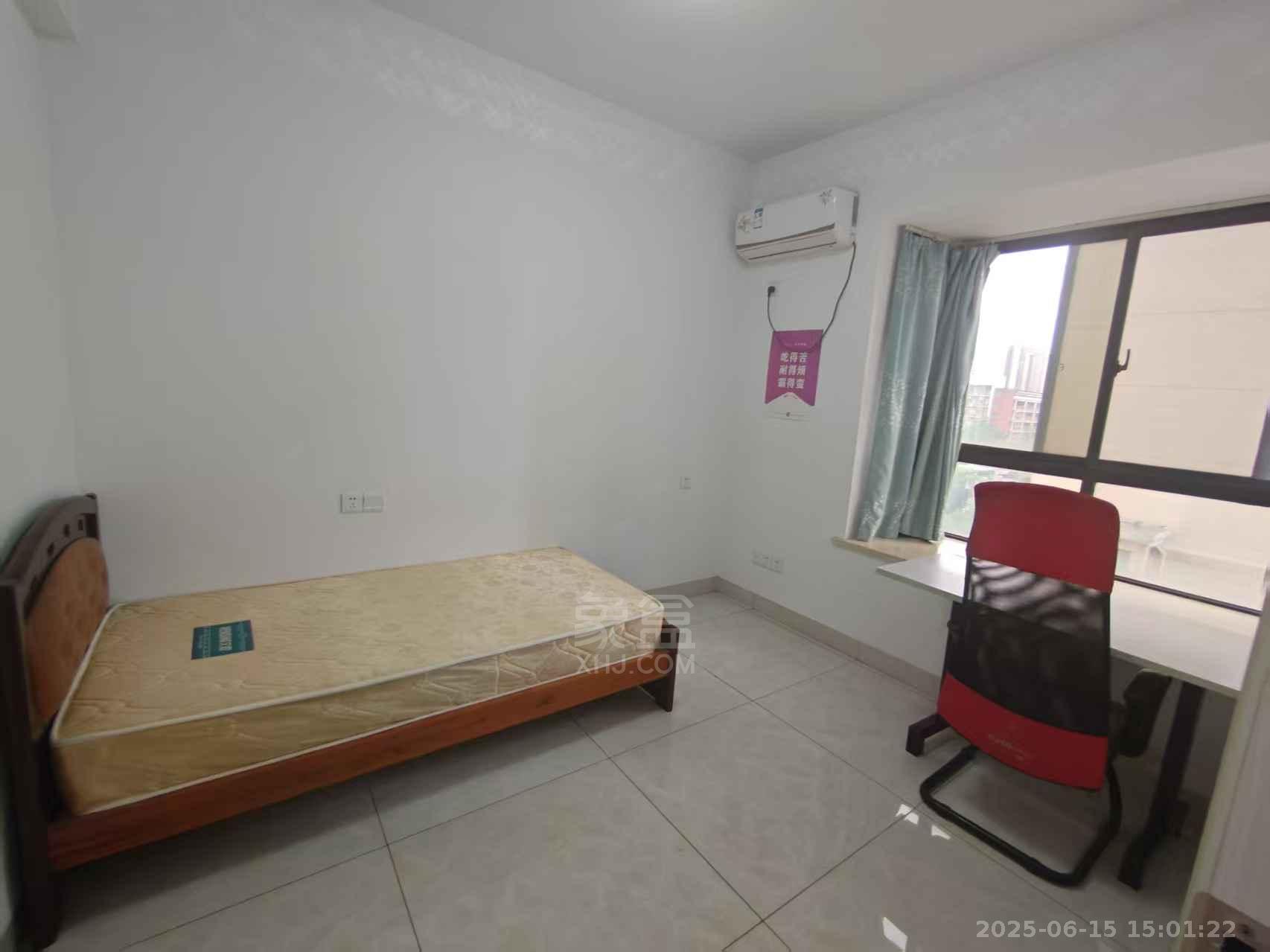 武广国际学苑  3室2厅1卫    2000.0元/月 武广国际学苑  3室2厅1卫    2000.0元/月室内图