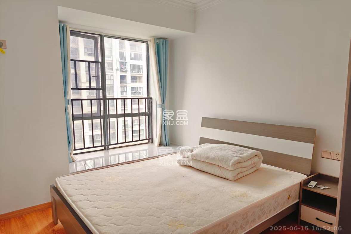 五矿紫湖香醍  4室2厅2卫    2200.0元/月 五矿紫湖香醍  4室2厅2卫    2200.0元/月室内图