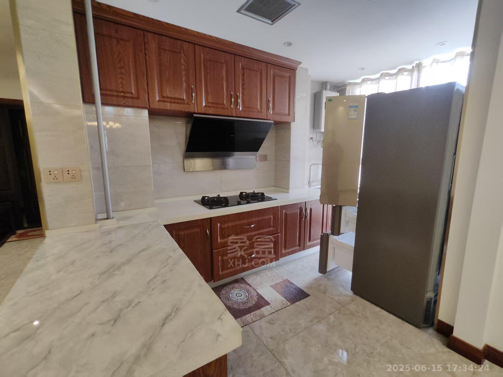 武广国际学苑 2室2厅1卫 2200.0元/月 武广国际学苑 2室2厅1卫 2200.0元/月室内图