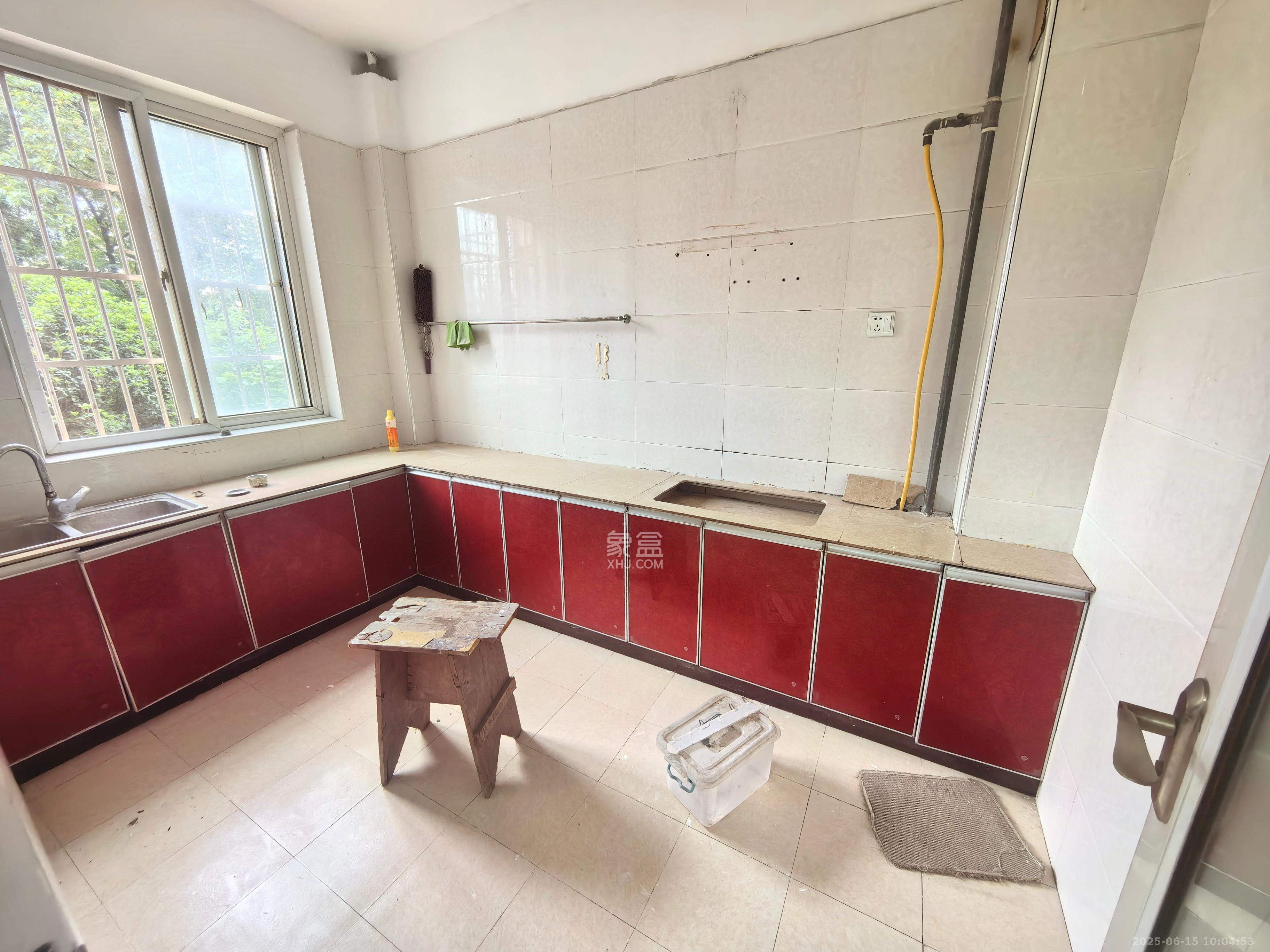 万鑫嘉园(万鑫阳光嘉园) 2室2厅1卫 1400.0元/月 万鑫嘉园(万鑫阳光嘉园) 2室2厅1卫 1400.0元/月室内图