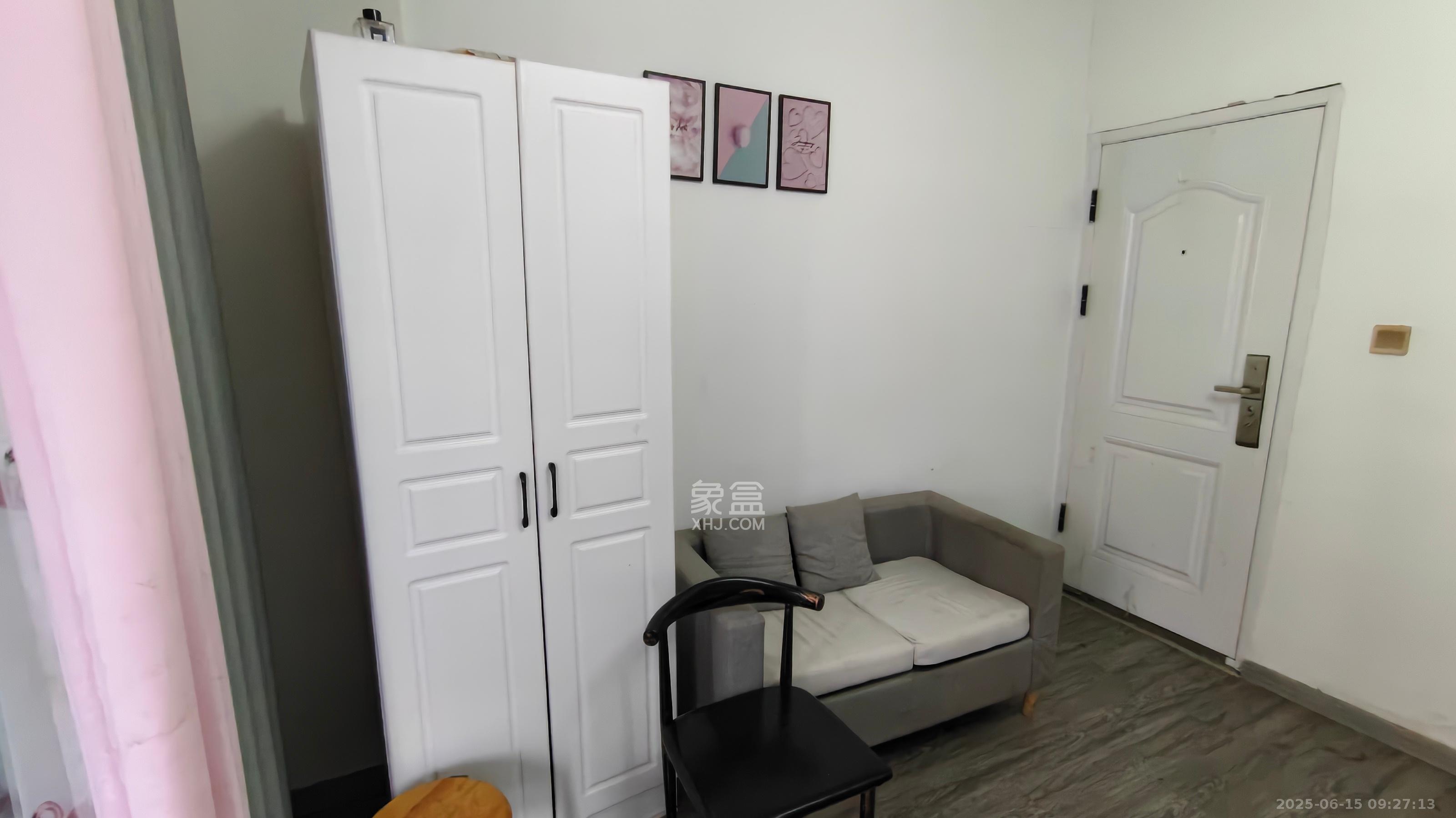 海德公园  1室1厅1卫    850.0元/月 海德公园  1室1厅1卫    850.0元/月室内图1