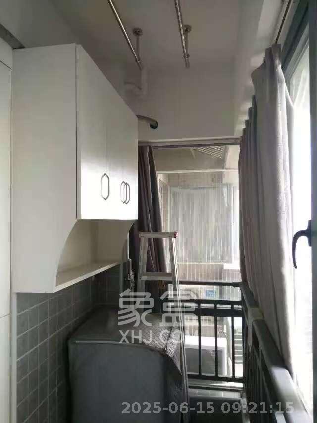 万博汇  2室2厅1卫   2300.00元/月室内图