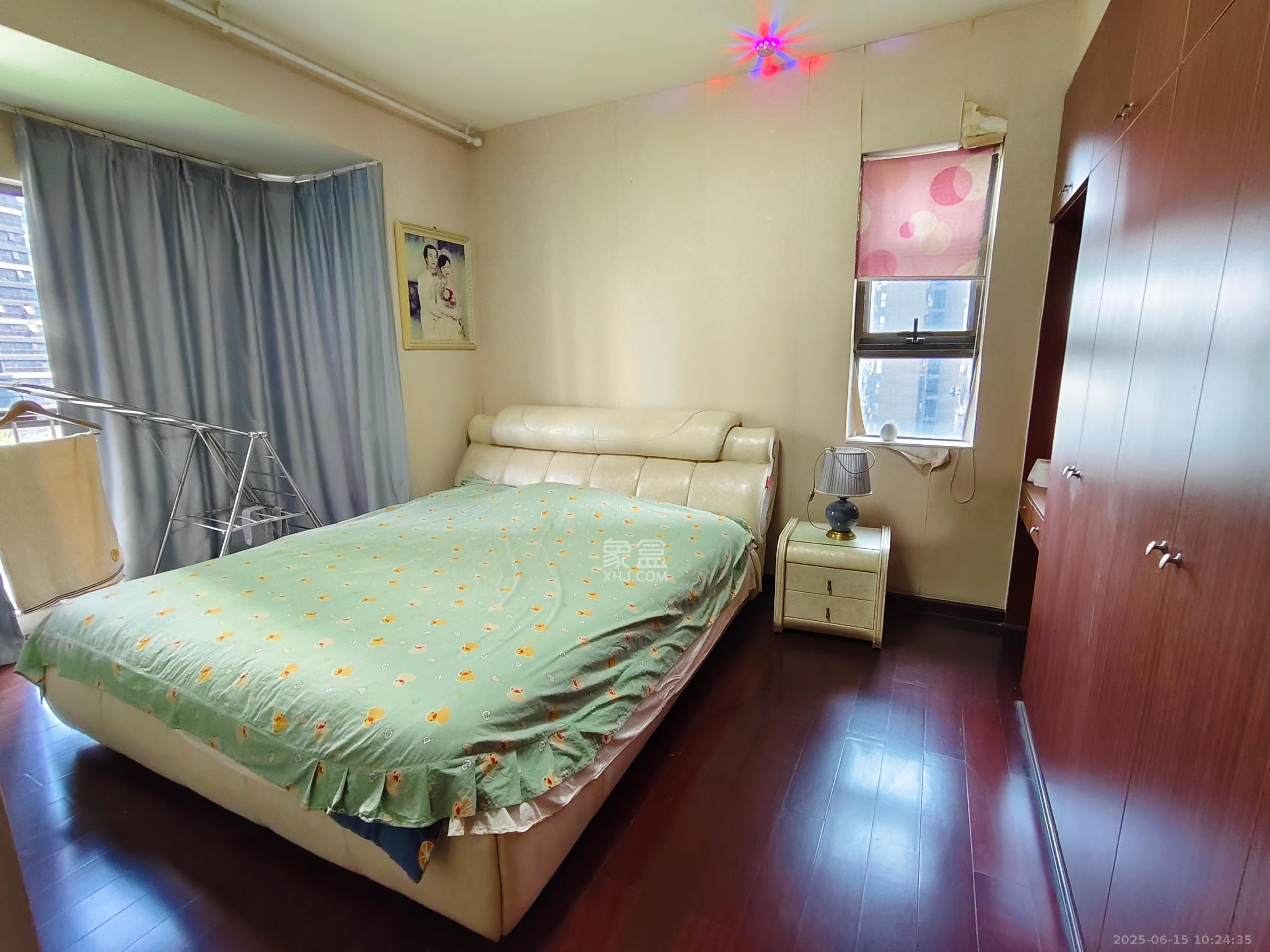 远大麓园 3室2厅2卫 2500.0元/月 远大麓园 3室2厅2卫 2500.0元/月室内图