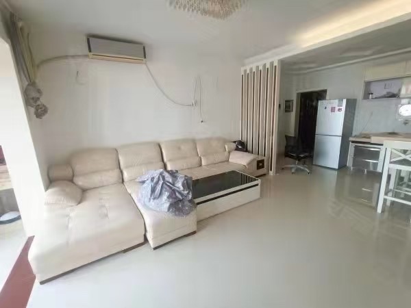 华丰大厦  1室1厅1卫   80.00万客厅