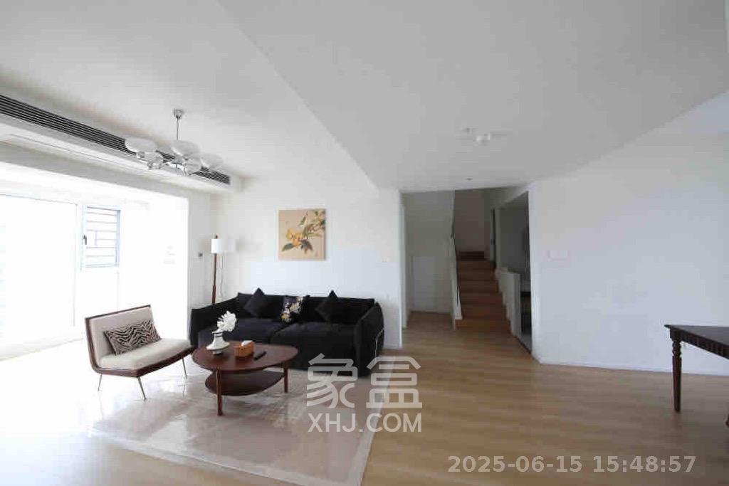 阳光城檀悦  4室2厅2卫   7500.00元/月室内图