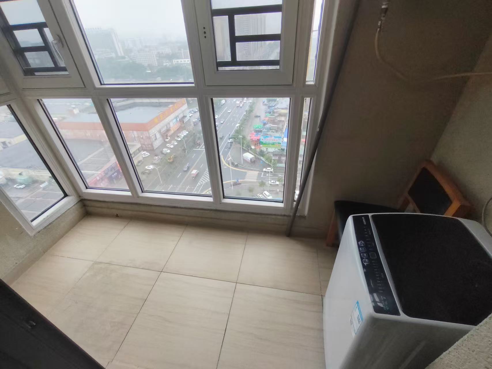 碧桂园一、二期(中央首府) 2室2厅2卫 2400.0元/月 碧桂园一、二期(中央首府) 2室2厅2卫 2400.0元/月室内图