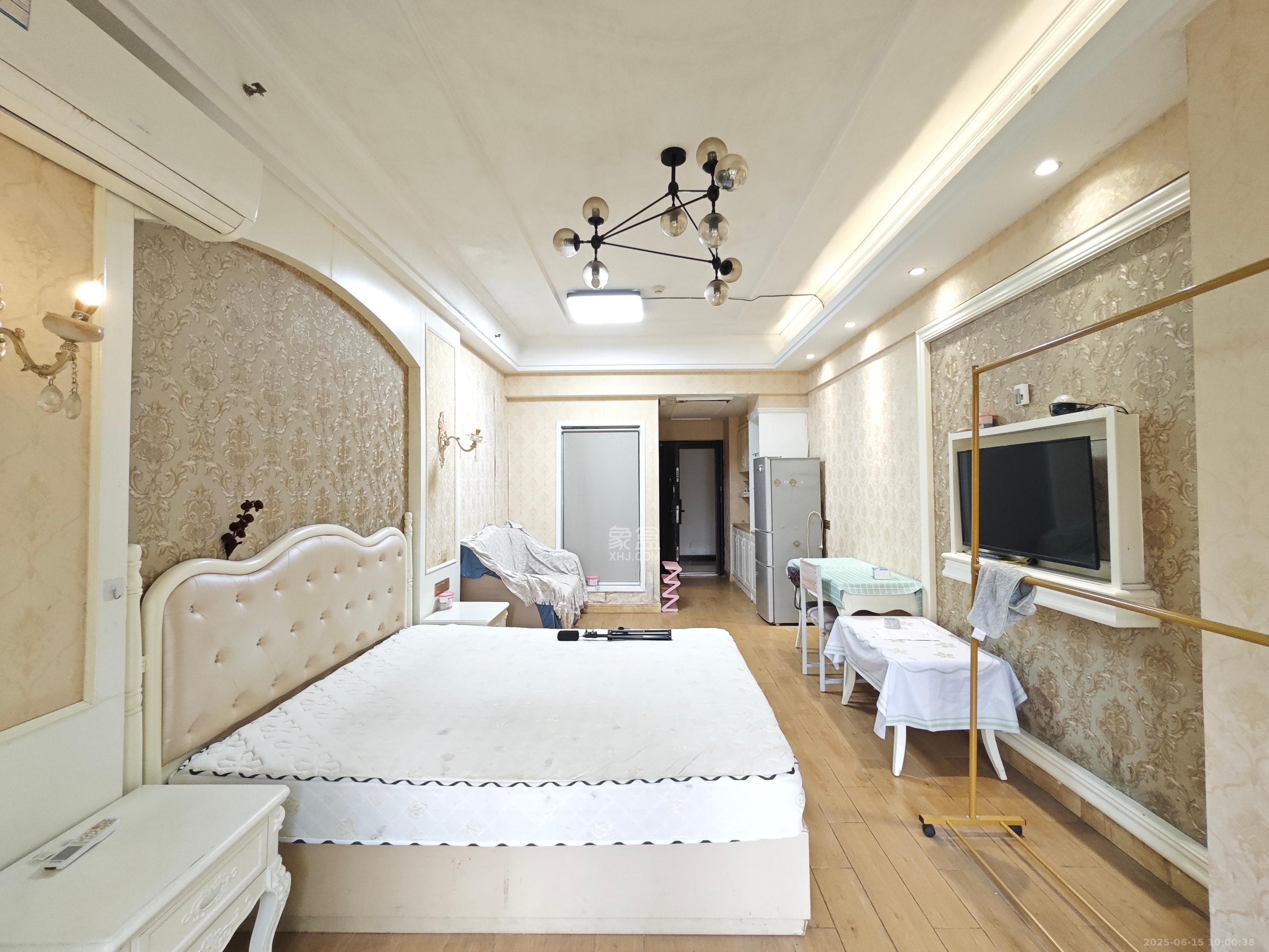 梅溪国际公寓(步步高新天地) 1室1厅1卫 1450.0元/月 梅溪国际公寓(步步高新天地) 1室1厅1卫 1450.0元/月室内图