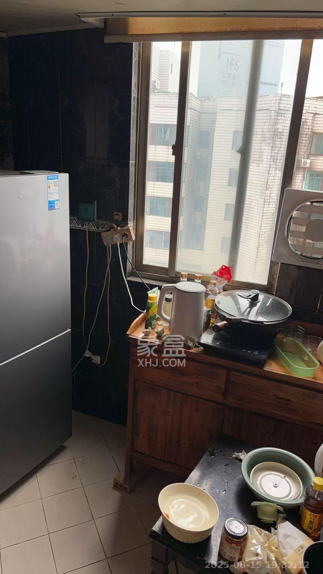 和府 1室1厅1卫 1000.0元/月 和府 1室1厅1卫 1000.0元/月室内图