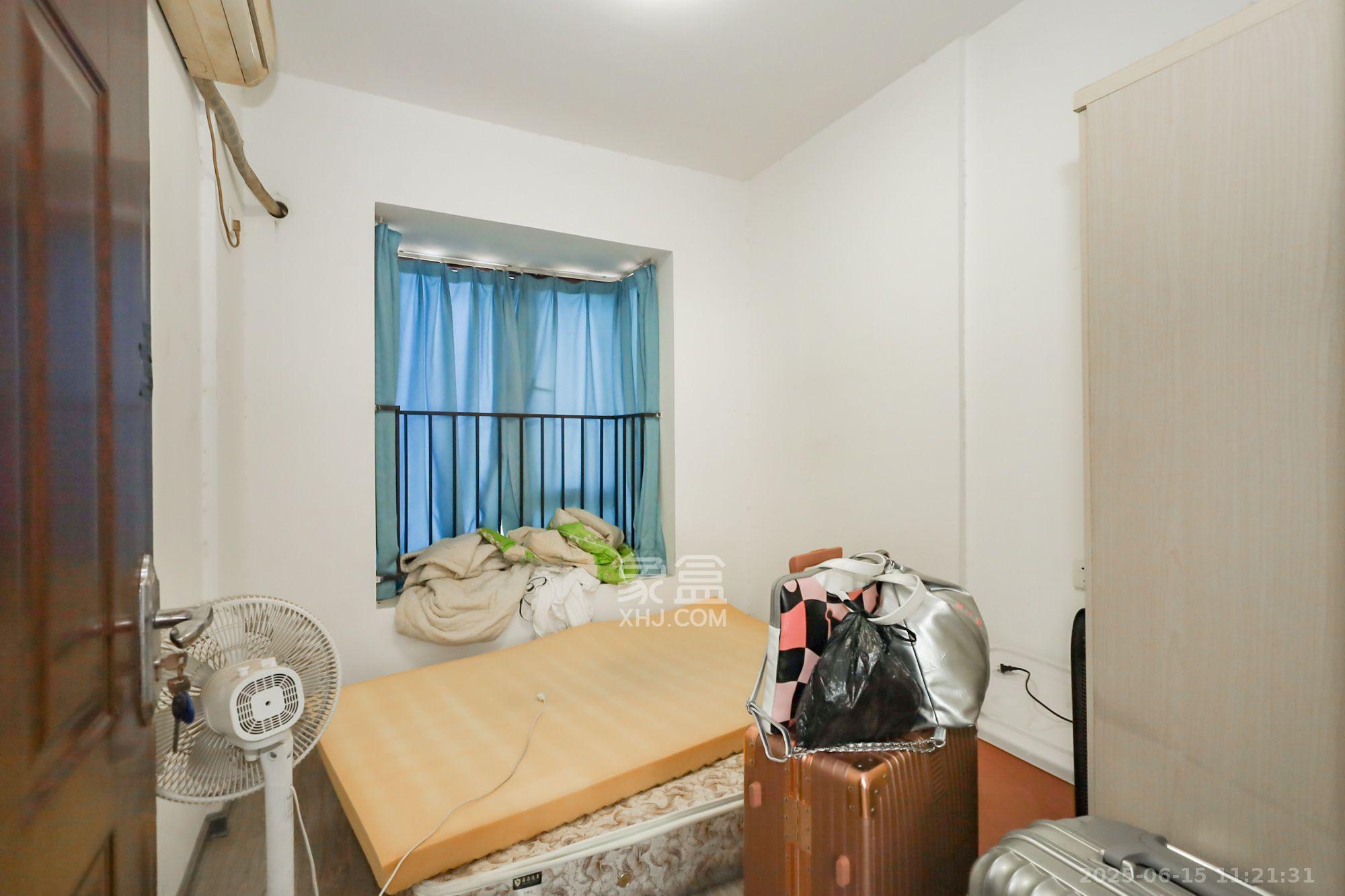 保利西海岸B区  3室2厅1卫   3200.00元/月室内图