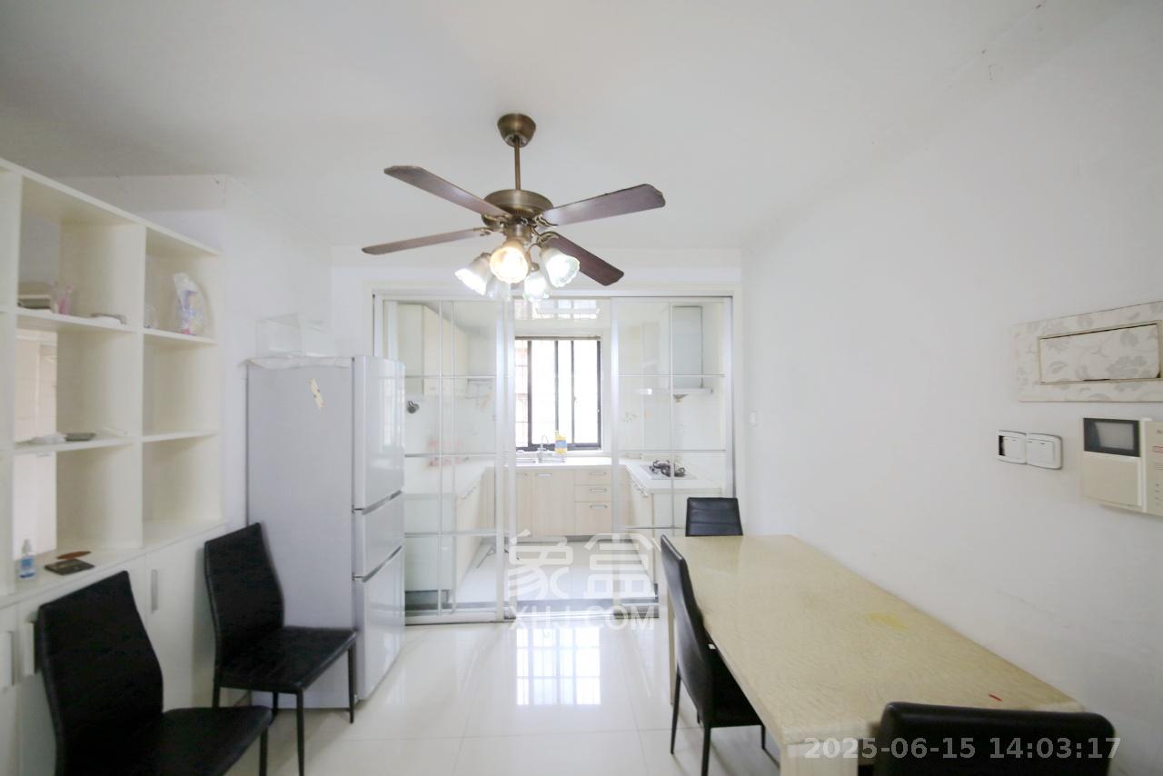 三江花中城 3室2厅2卫 2800.0元/月 三江花中城 3室2厅2卫 2800.0元/月室内图