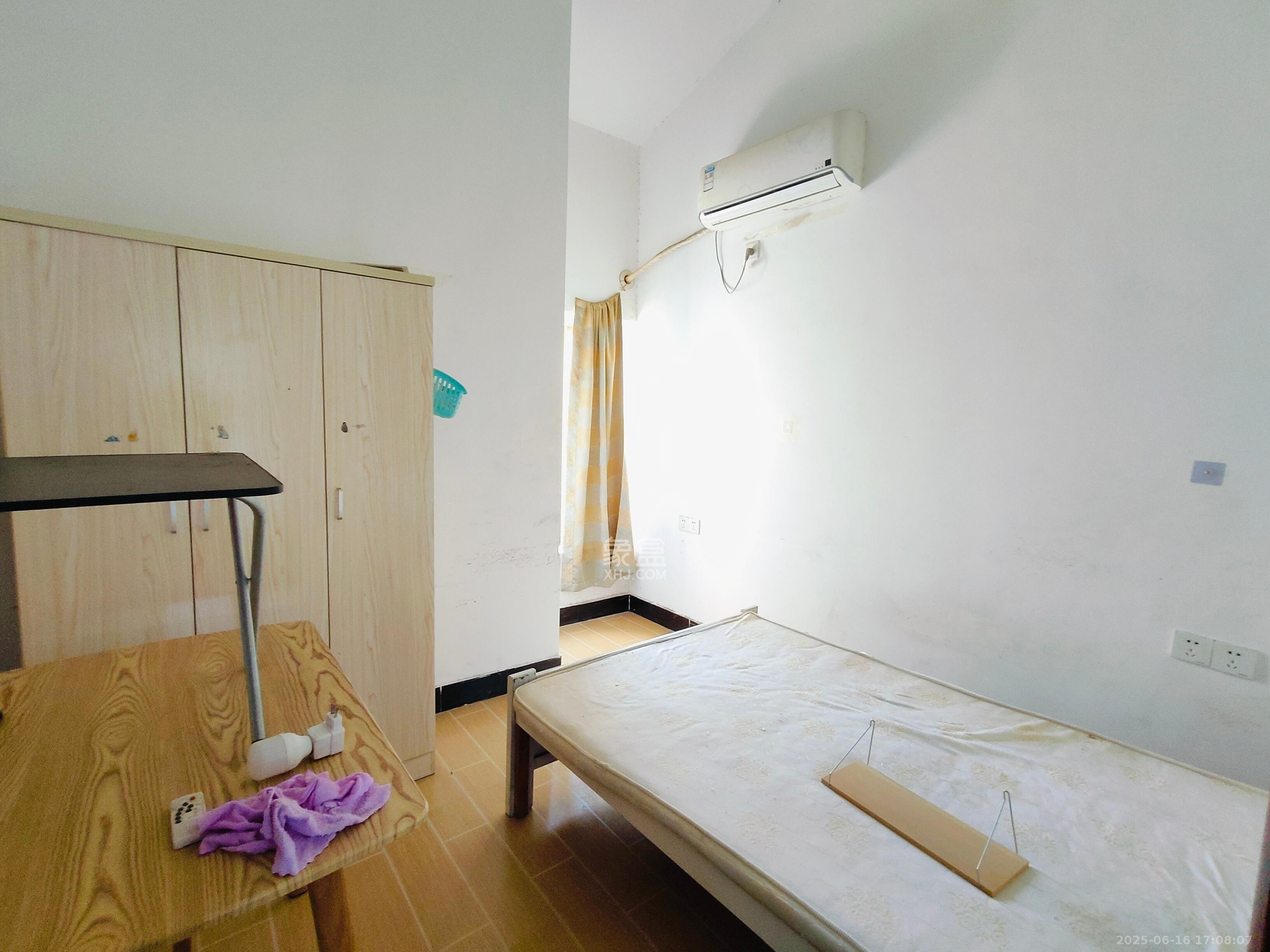 湘绣城  3室2厅1卫    1400.0元/月 湘绣城  3室2厅1卫    1400.0元/月室内图