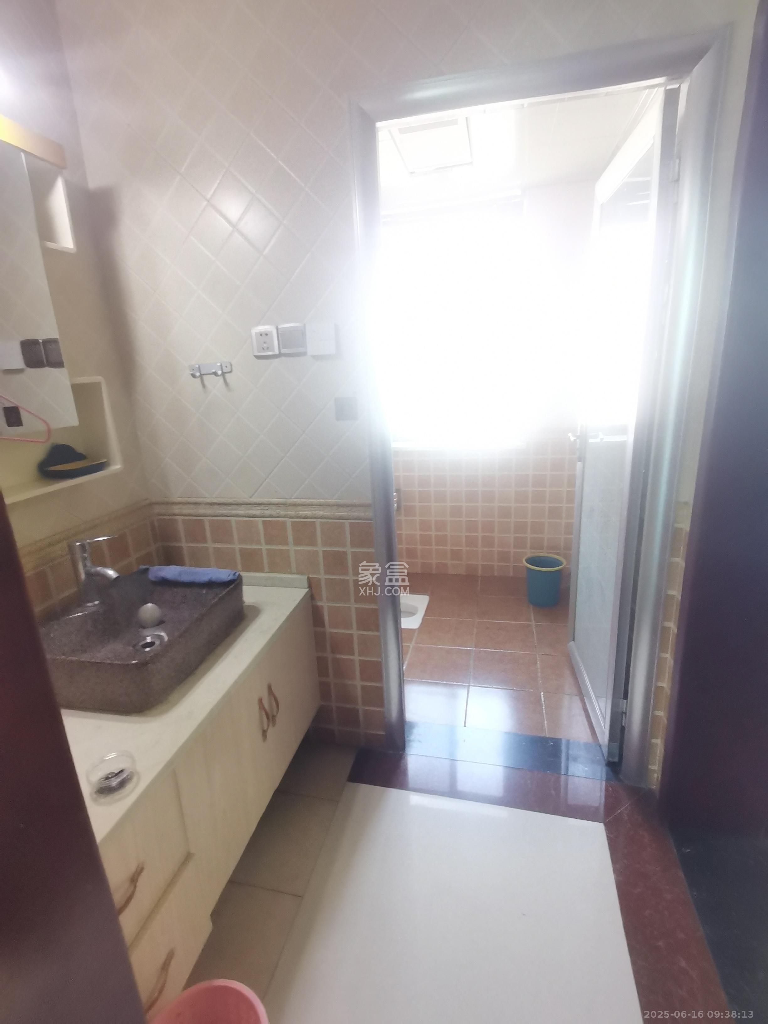 兴联创新小区 3室2厅2卫 1500.0元/月 兴联创新小区 3室2厅2卫 1500.0元/月室内图