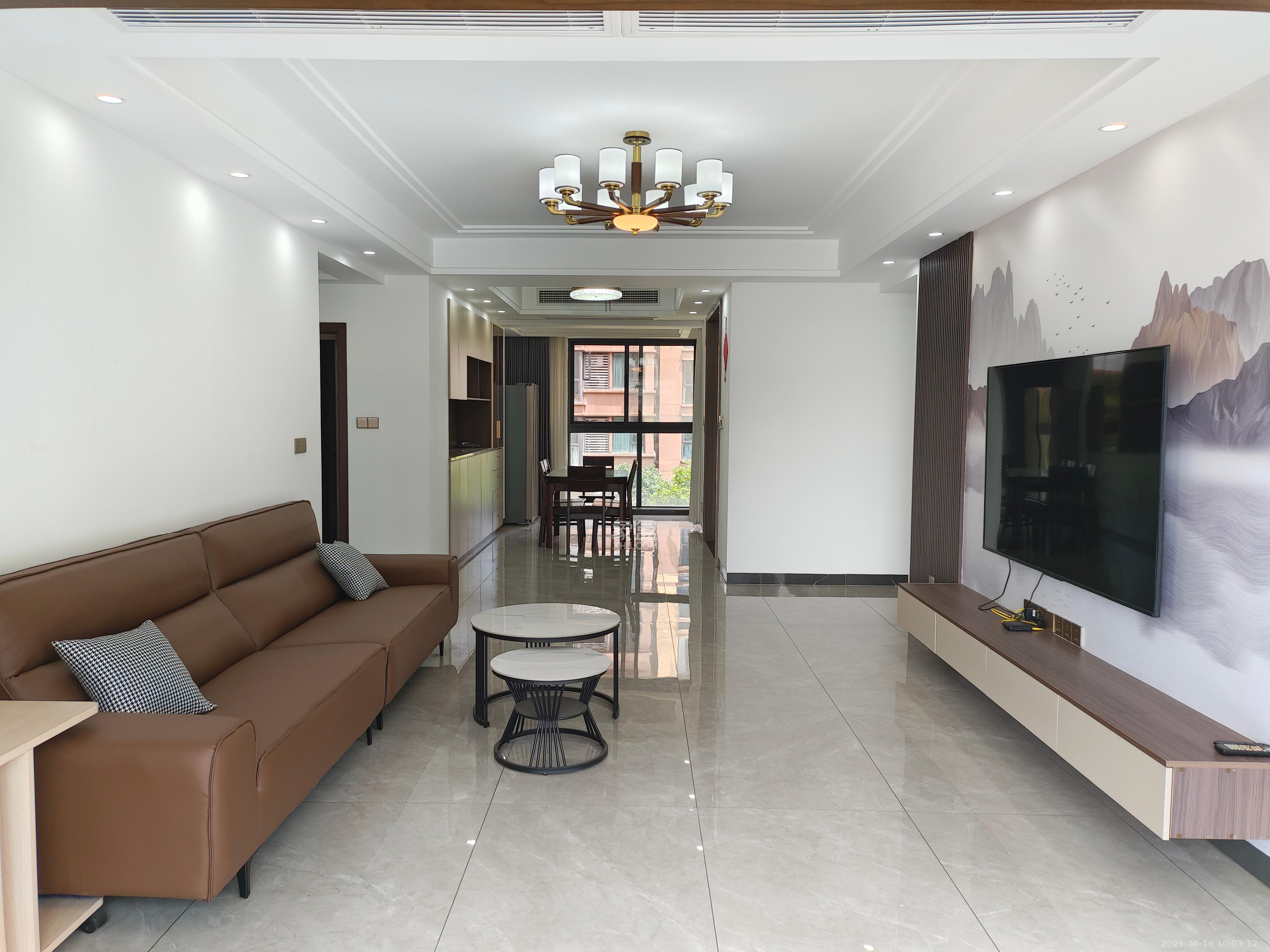 福天星中心(福天星雅苑) 4室2厅2卫 4500.0元/月 福天星中心(福天星雅苑) 4室2厅2卫 4500.0元/月室内图