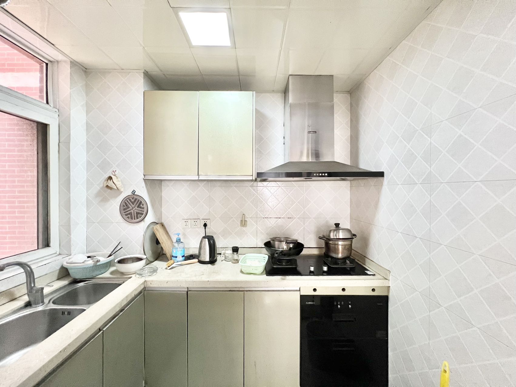 维多利亚花园 2室2厅1卫 2500.0元/月 维多利亚花园 2室2厅1卫 2500.0元/月室内图