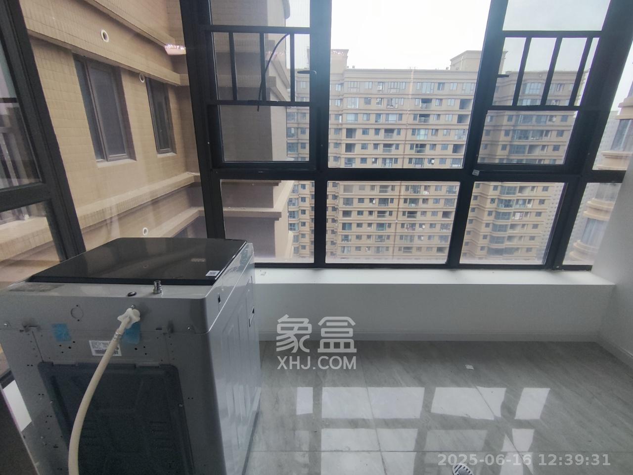 润和美郡(润和紫郡五期)  4室2厅2卫    2700.0元/月 润和美郡(润和紫郡五期)  4室2厅2卫    2700.0元/月室内图