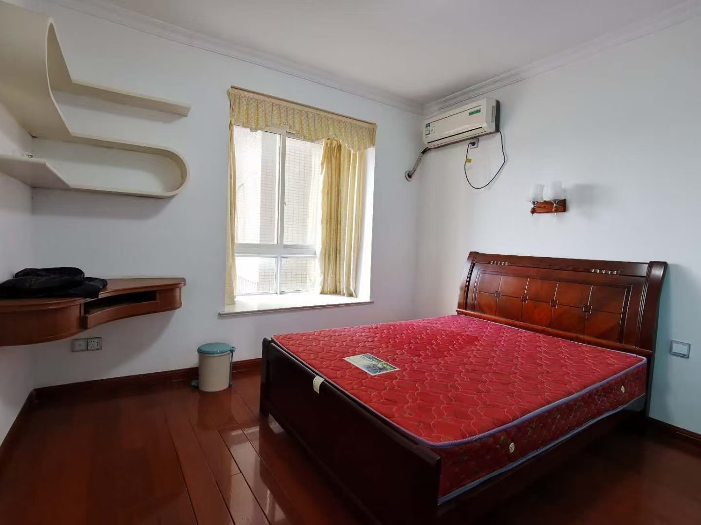 万城国际  3室2厅2卫    1580.0元/月 万城国际  3室2厅2卫    1580.0元/月室内图