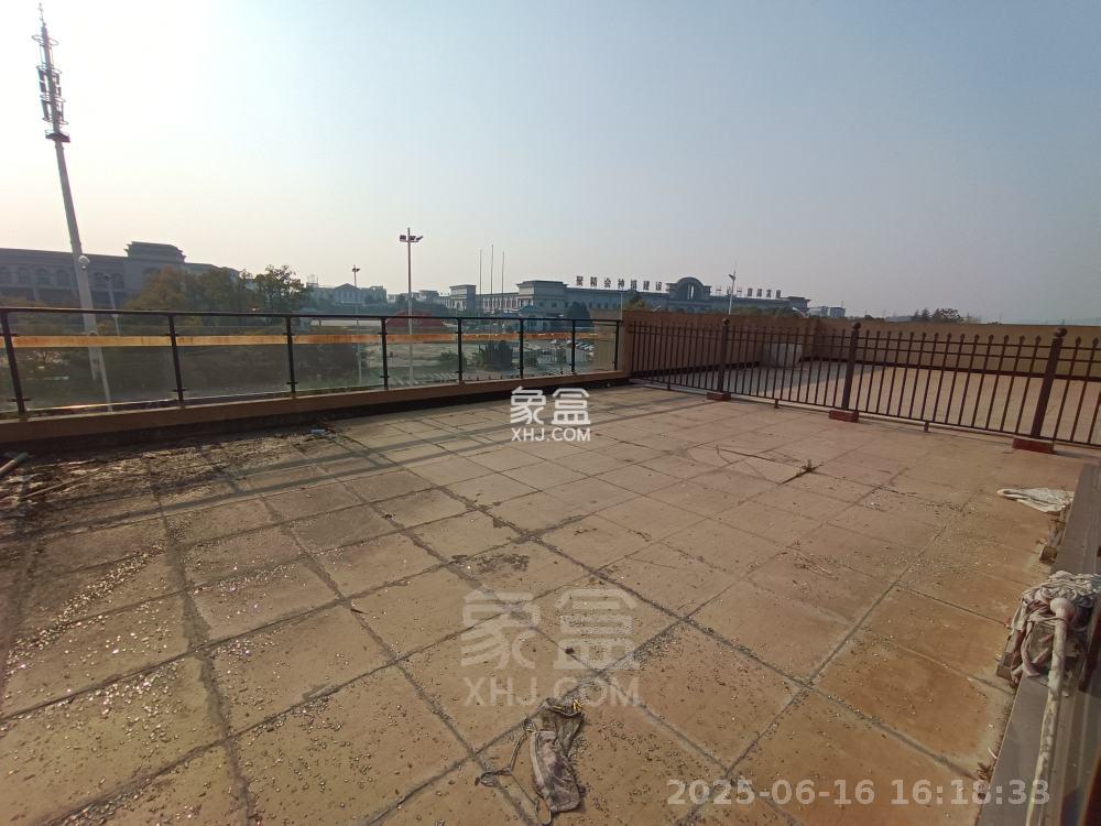 天元区碧桂园 3室2厅2卫 1500.0元/月 天元区碧桂园 3室2厅2卫 1500.0元/月室内图