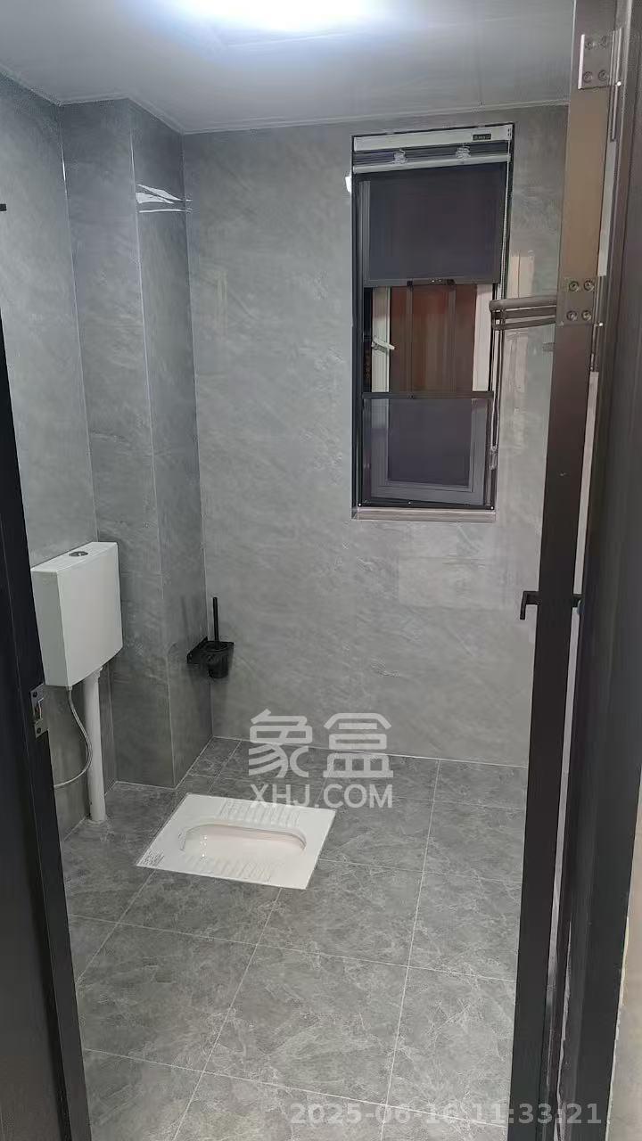 金地艺境  3室2厅2卫   2300.00元/月室内图