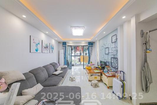 中建芙蓉嘉苑  3室2厅2卫    2600.0元/月