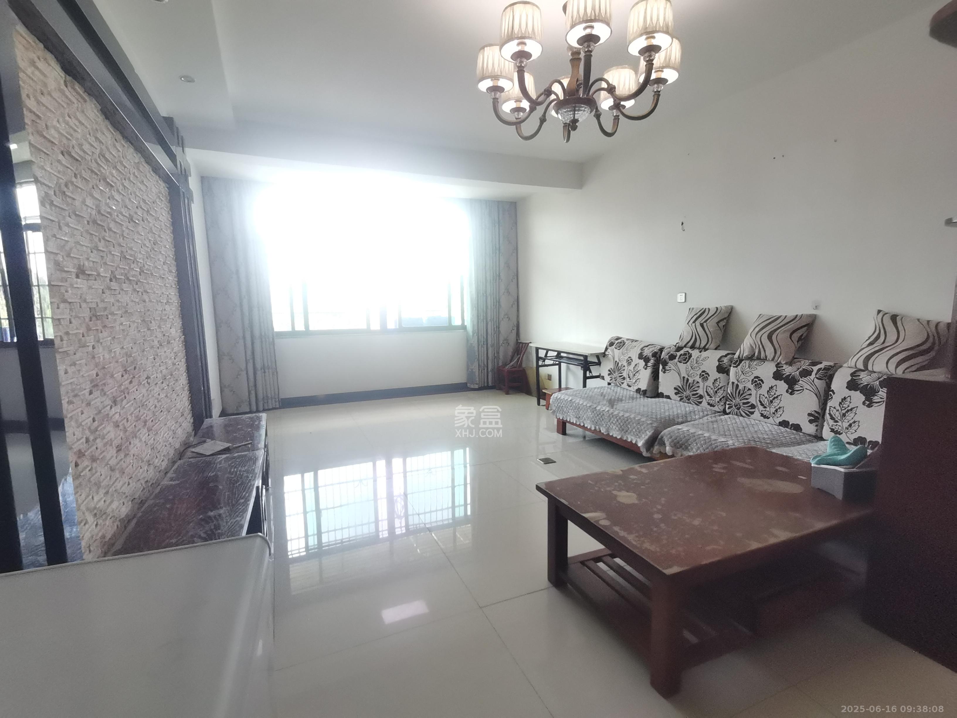 兴联创新小区 3室2厅2卫 1500.0元/月 兴联创新小区 3室2厅2卫 1500.0元/月室内图