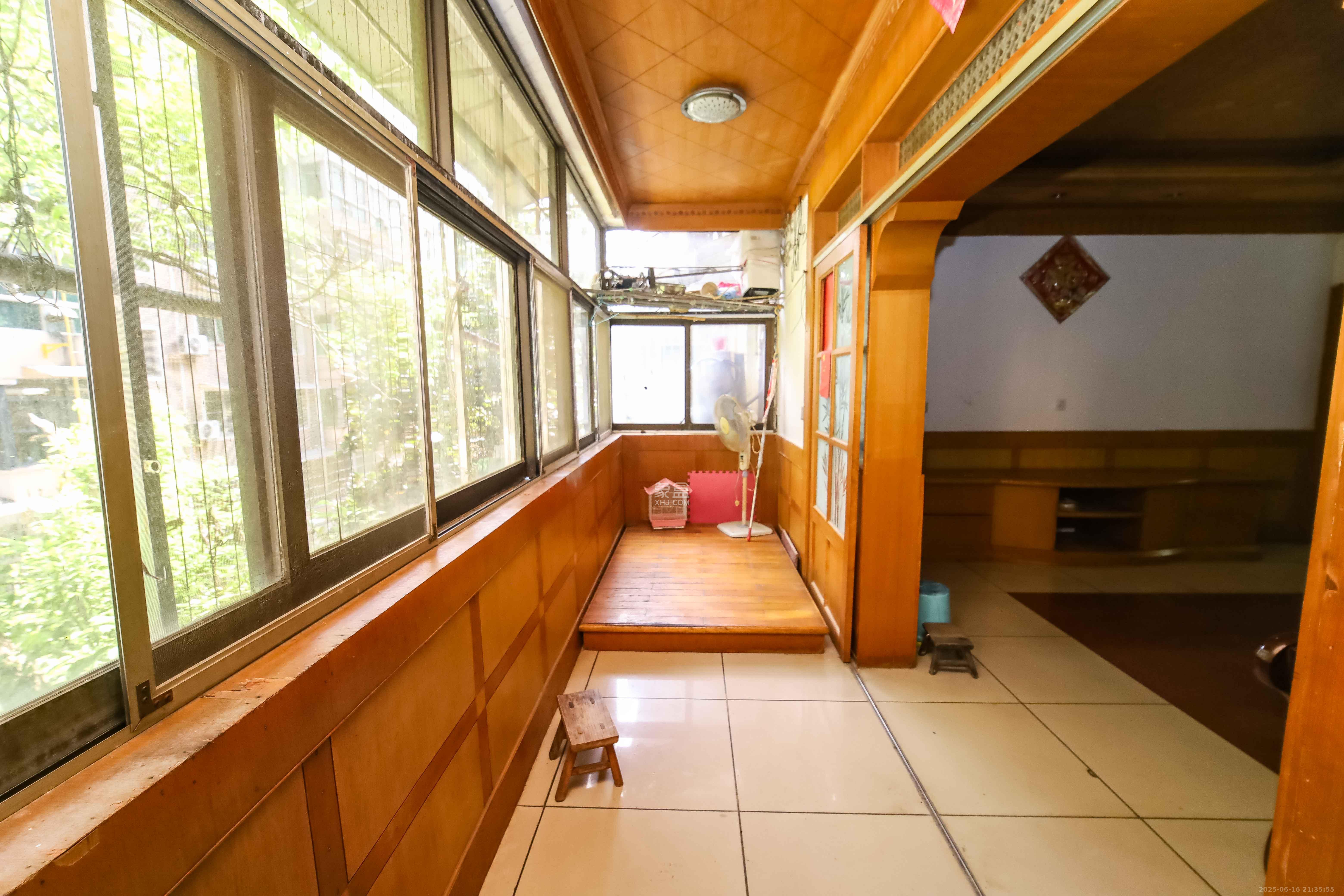 火星五片  2室2厅1卫    55.0万阳台