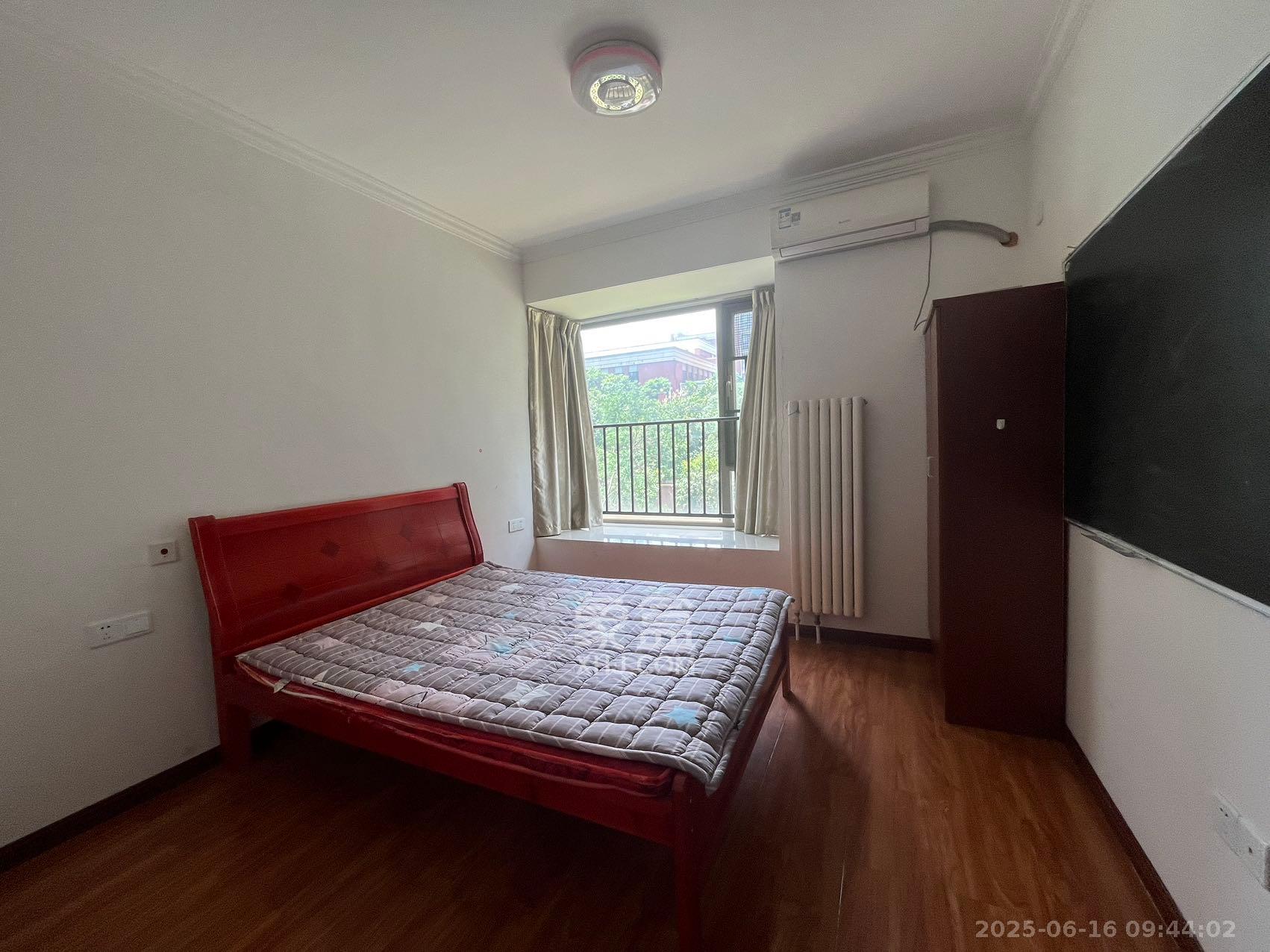 怡海星城 3室2厅1卫 1800.0元/月 怡海星城 3室2厅1卫 1800.0元/月室内图