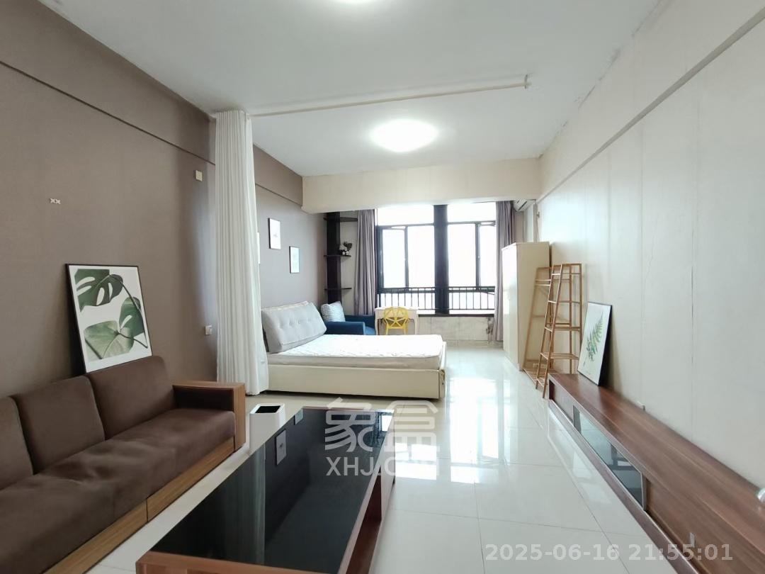 融圣国际  1室0厅1卫    1600.0元/月 融圣国际  1室0厅1卫    1600.0元/月