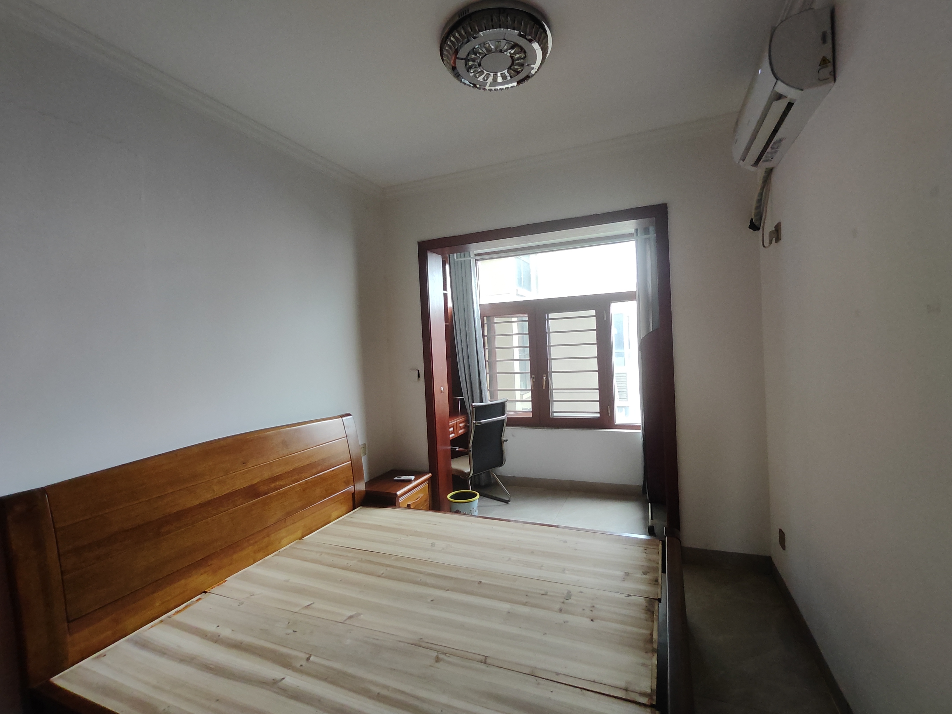 武广国际学苑 4室2厅2卫 88.0万 武广国际学苑 4室2厅2卫 88.0万室内图