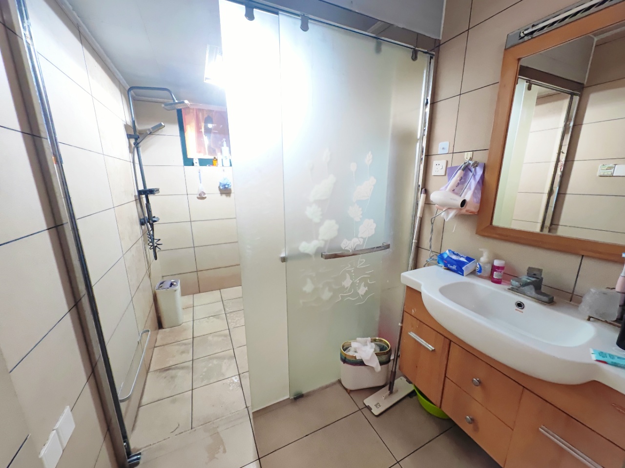 西域名邸  4室2厅2卫    85.0万 西域名邸  4室2厅2卫    85.0万室内图