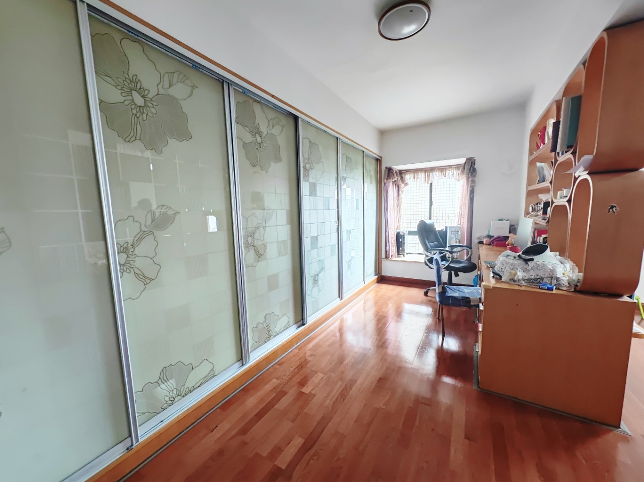 西域名邸  4室2厅2卫    85.0万 西域名邸  4室2厅2卫    85.0万室内图