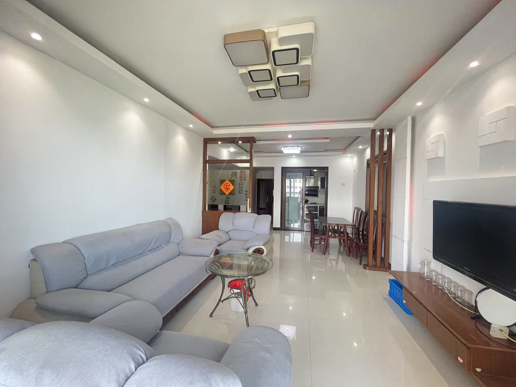 时尚新天地(平和堂)  1室2厅1卫    58.8万 时尚新天地(平和堂)  1室2厅1卫    58.8万室内图