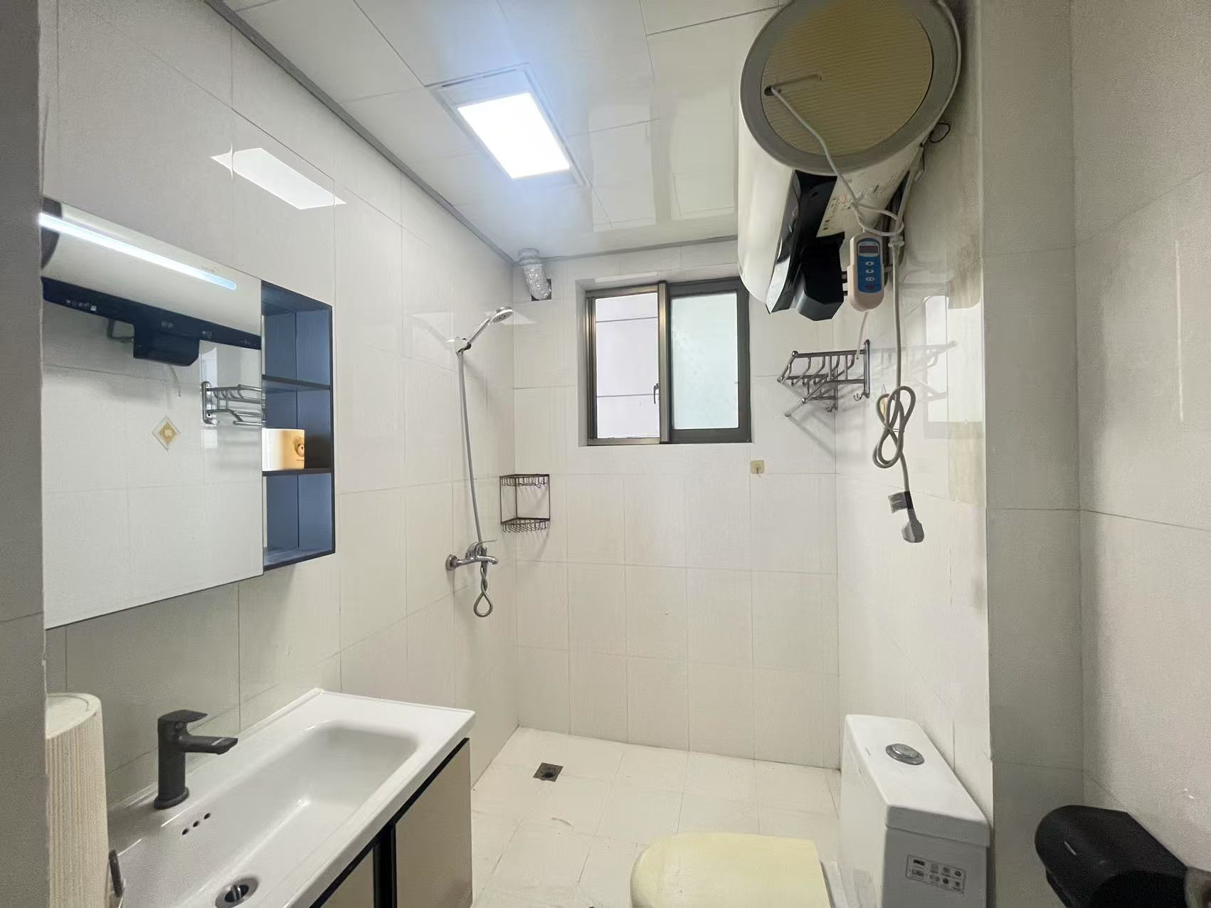 时尚新天地(平和堂)  1室2厅1卫    58.8万 时尚新天地(平和堂)  1室2厅1卫    58.8万室内图