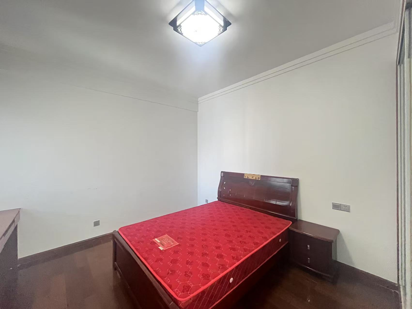 时尚新天地(平和堂)  1室2厅1卫    58.8万 时尚新天地(平和堂)  1室2厅1卫    58.8万室内图