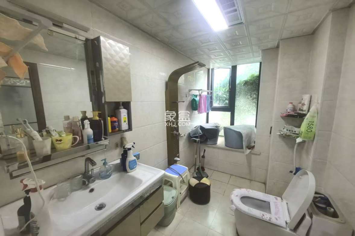 山水国际 3室2厅2卫 40.0万 山水国际 3室2厅2卫 40.0万室内图