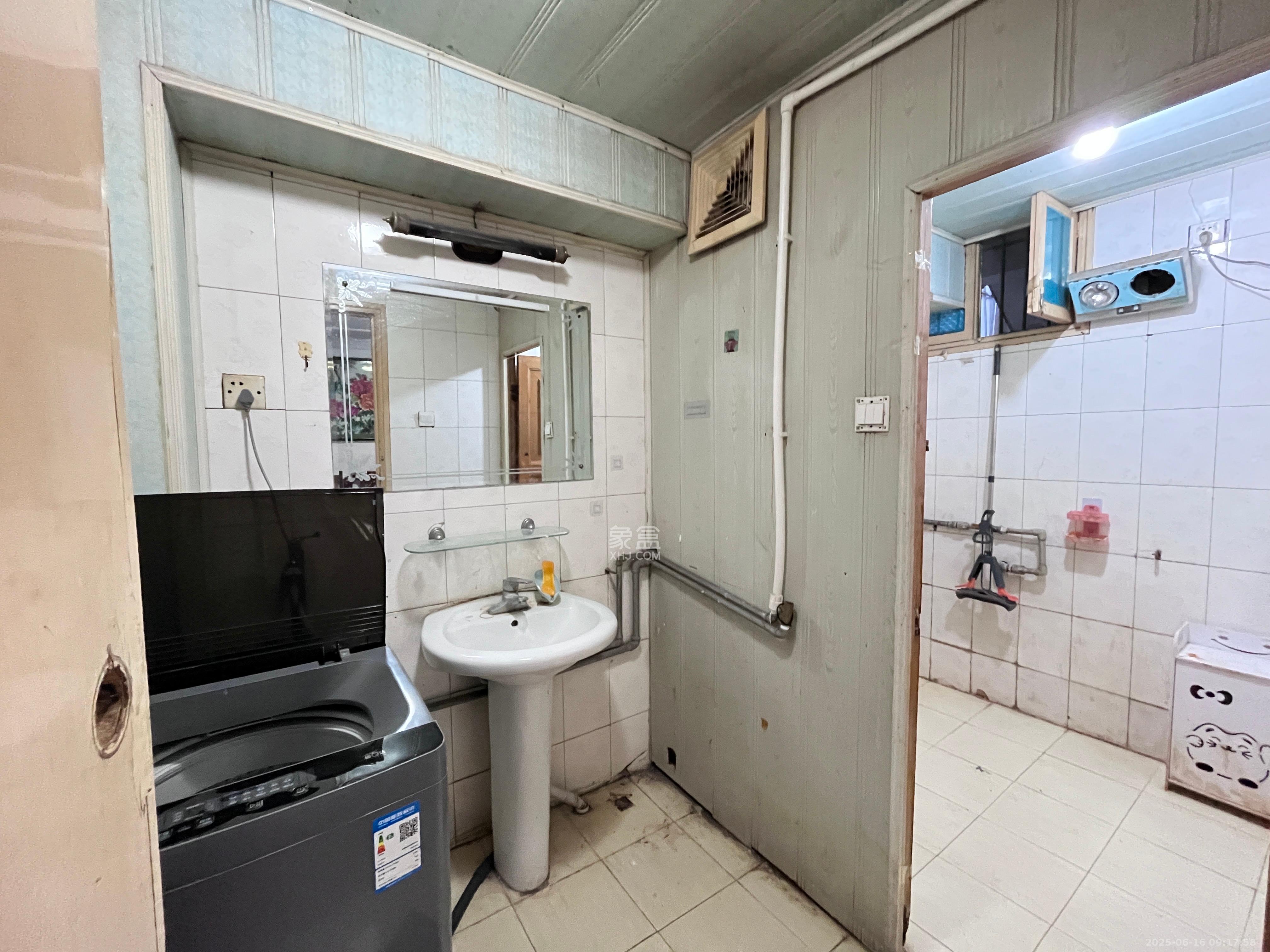 德政园 2室2厅1卫 1400.0元/月 德政园 2室2厅1卫 1400.0元/月室内图