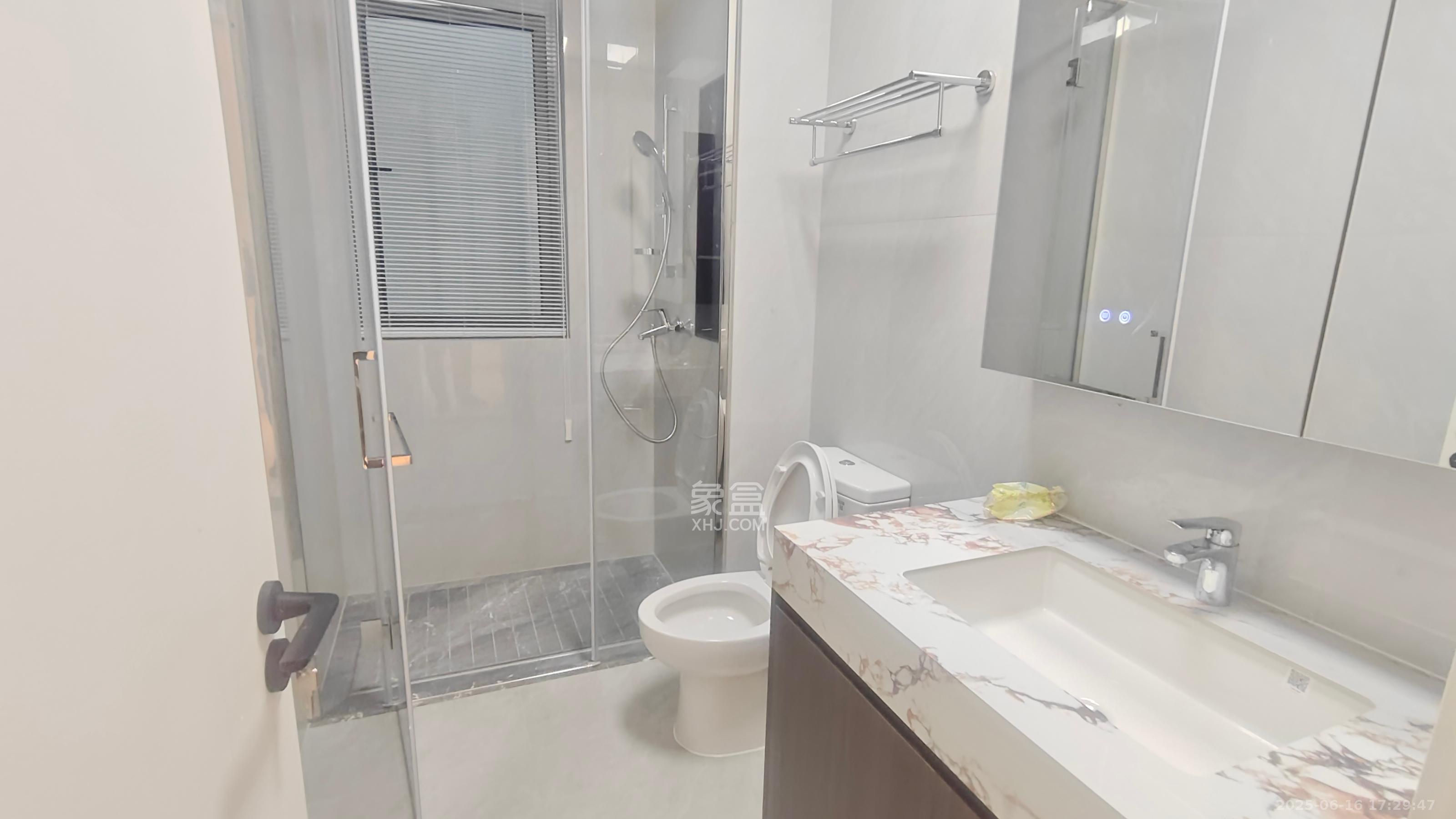 正荣梅溪紫阙台 5室2厅3卫 10000.0元/月 正荣梅溪紫阙台 5室2厅3卫 10000.0元/月室内图