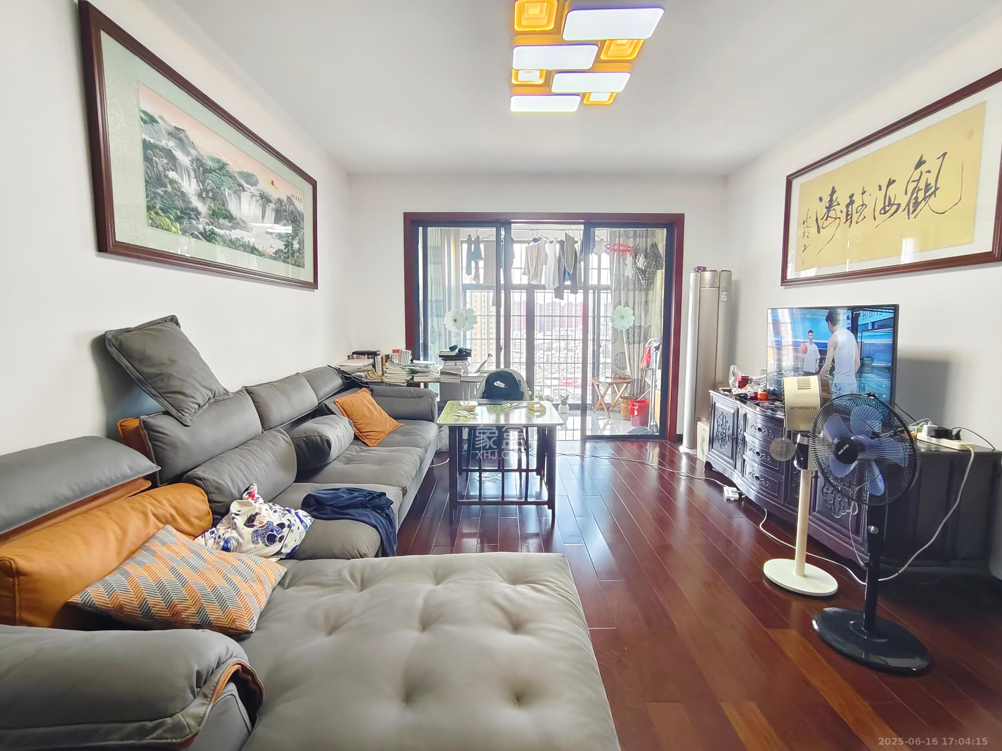 湘江国际  2室2厅1卫    45.0万 湘江国际  2室2厅1卫    45.0万