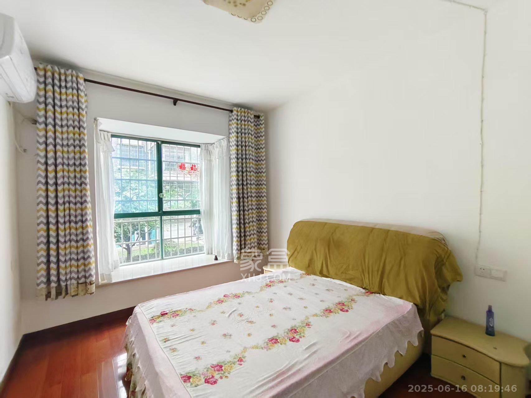 水印康桥 3室2厅2卫 1300.0元/月 水印康桥 3室2厅2卫 1300.0元/月室内图