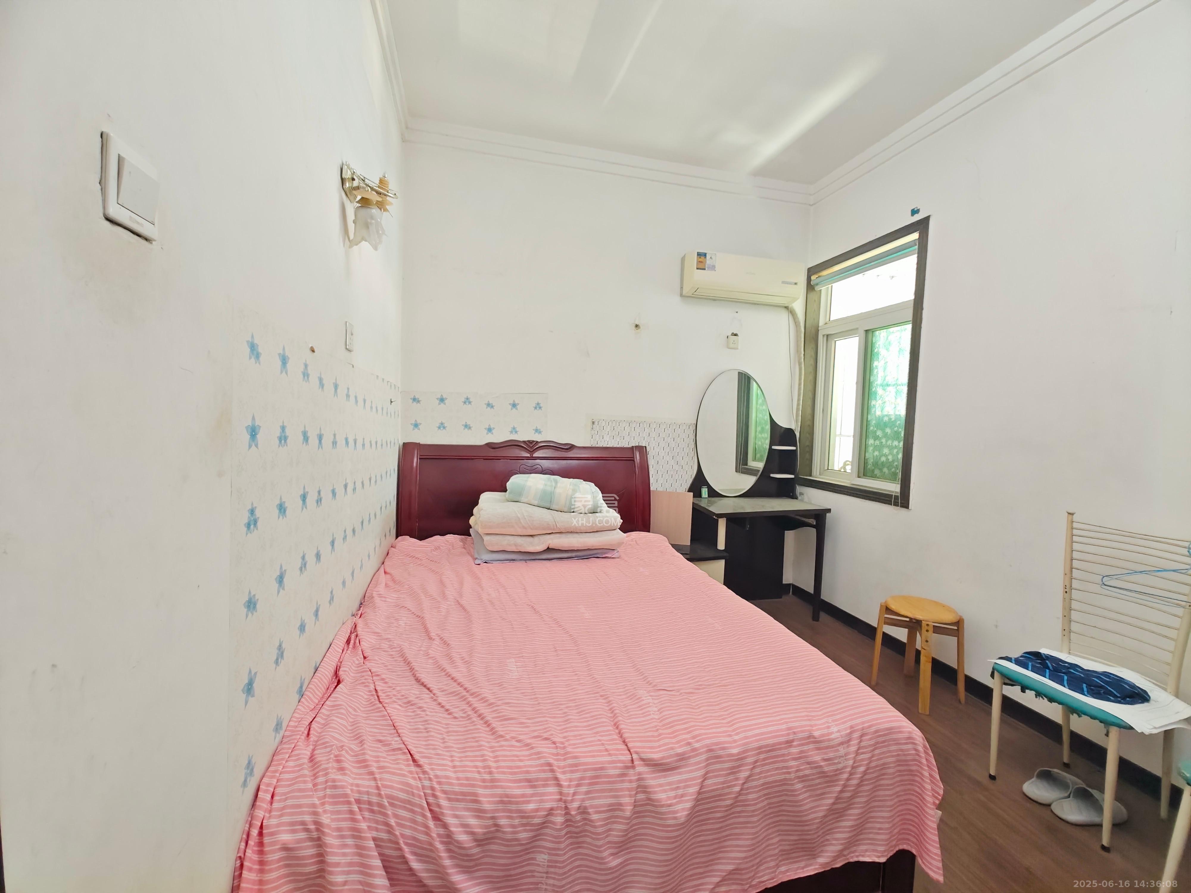 欣安小区 3室2厅1卫 1100.0元/月 欣安小区 3室2厅1卫 1100.0元/月室内图