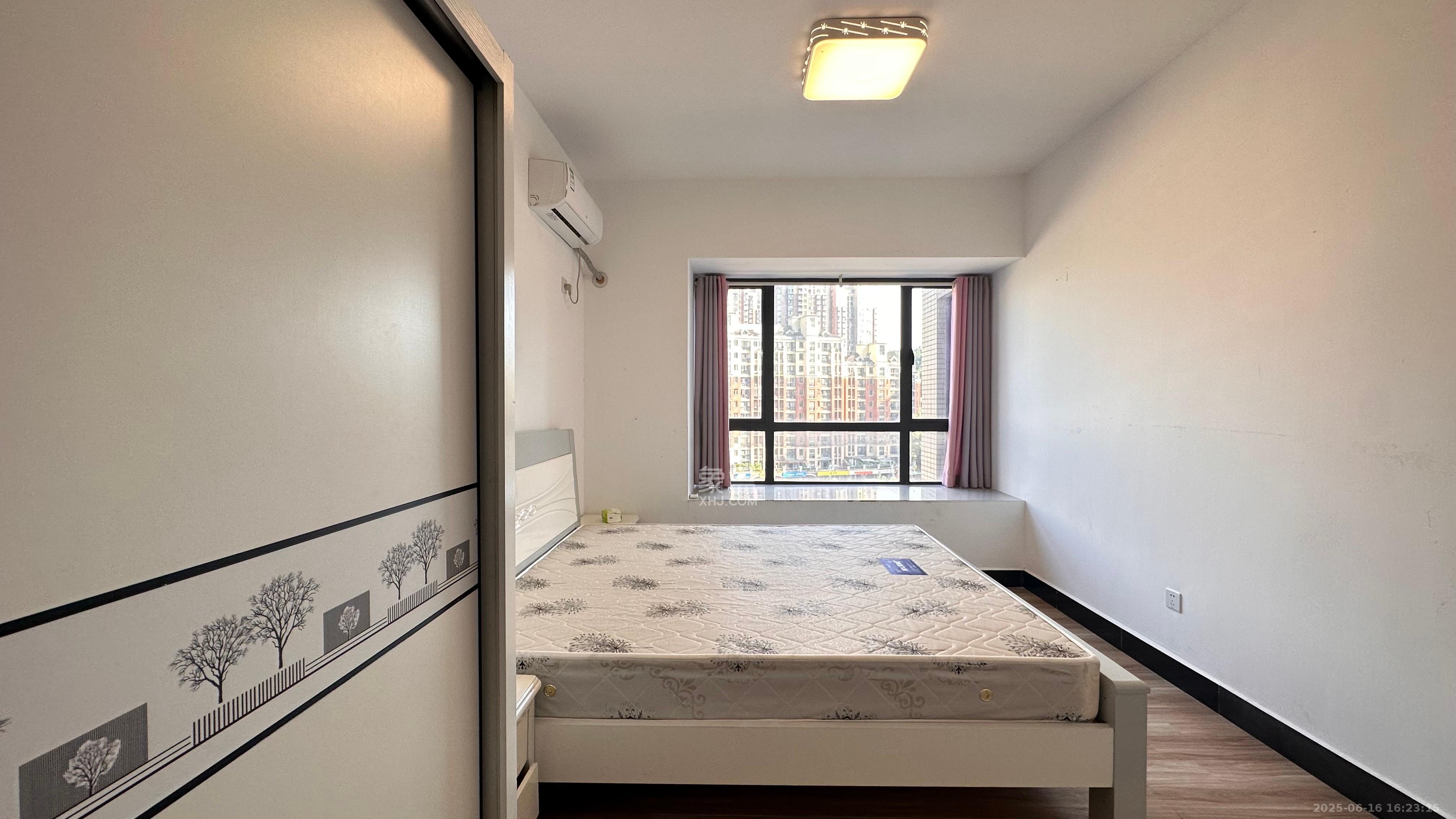 乾源国际 3室2厅2卫 2200.0元/月 乾源国际 3室2厅2卫 2200.0元/月室内图