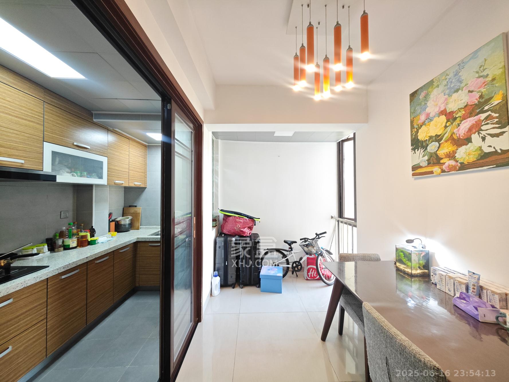 卓越蔚蓝城邦 3室2厅1卫 57.0万 卓越蔚蓝城邦 3室2厅1卫 57.0万其他