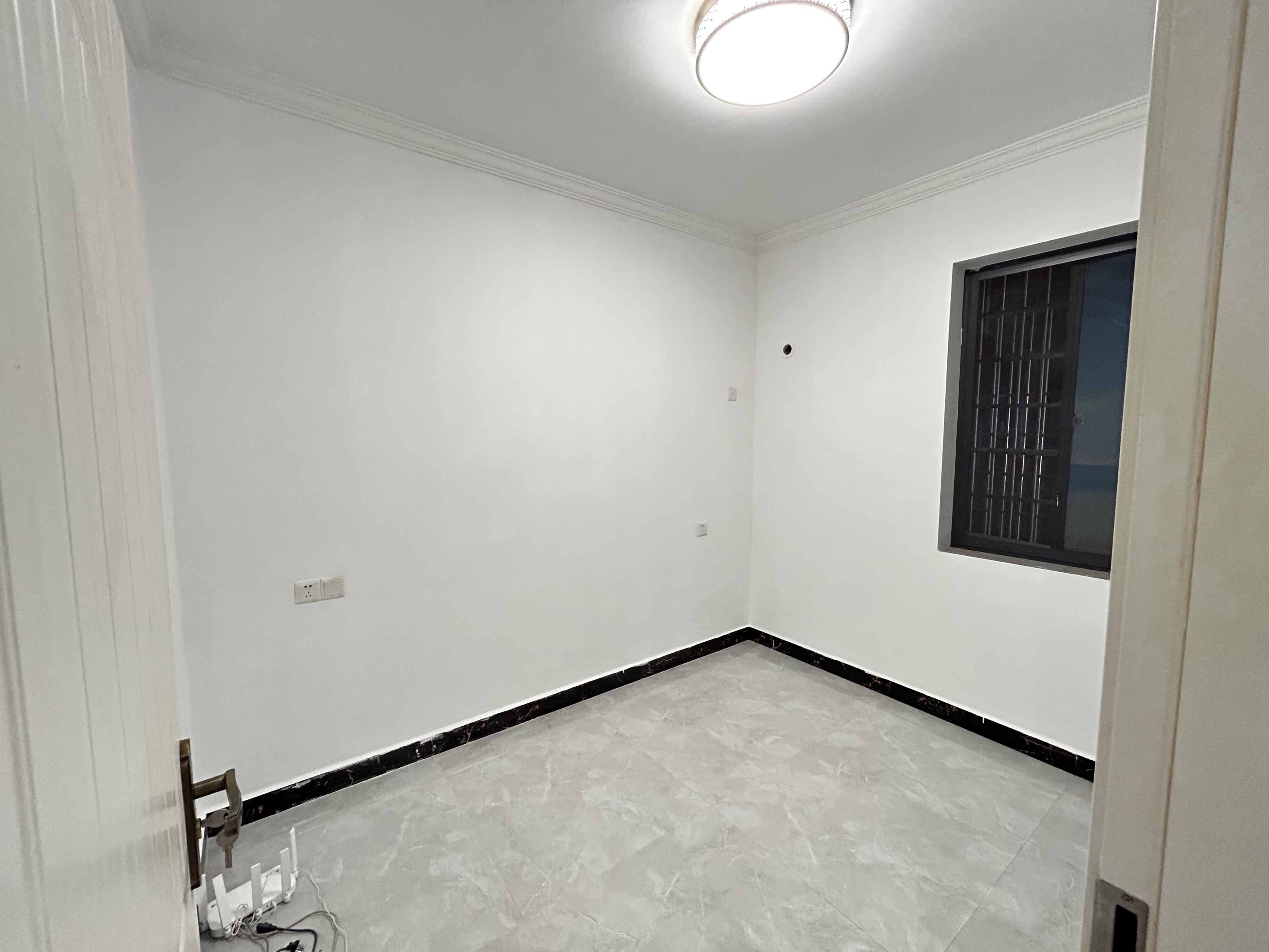 南门口安置小区一期 3室2厅2卫 2000.0元/月 南门口安置小区一期 3室2厅2卫 2000.0元/月室内图