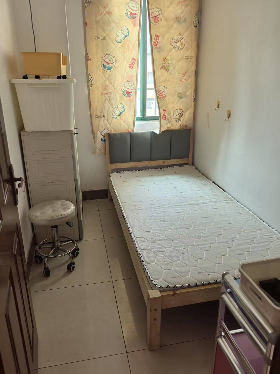 侨盛花园 3室2厅2卫 2800.0元/月 侨盛花园 3室2厅2卫 2800.0元/月室内图