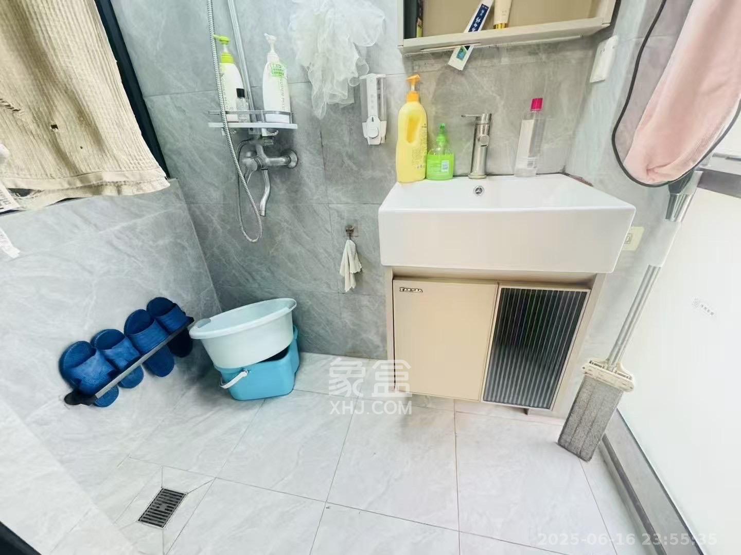 碧湘佳苑  3室2厅1卫    6500.0元/月室内图