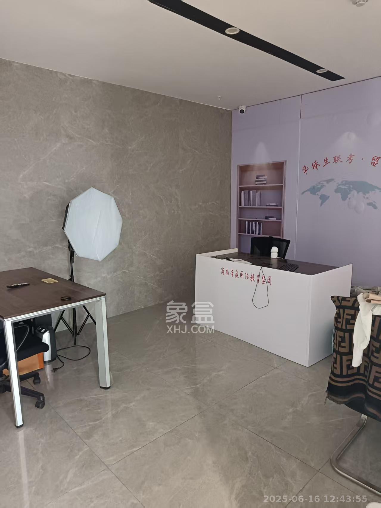 洋湖创富中心   658.0㎡      28000.0元/月室内图