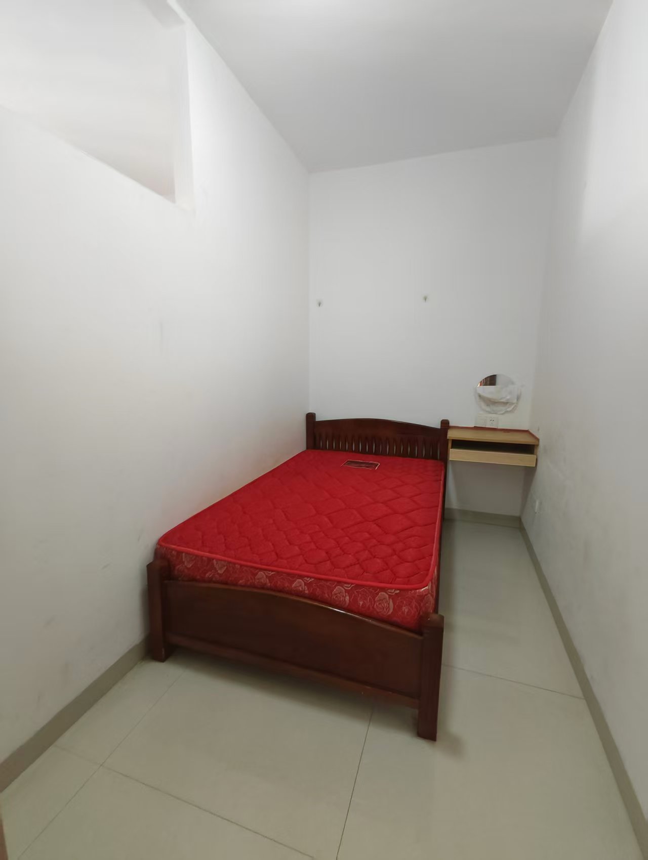 凯翔银座  2室2厅1卫    1500.0元/月 凯翔银座  2室2厅1卫    1500.0元/月室内图